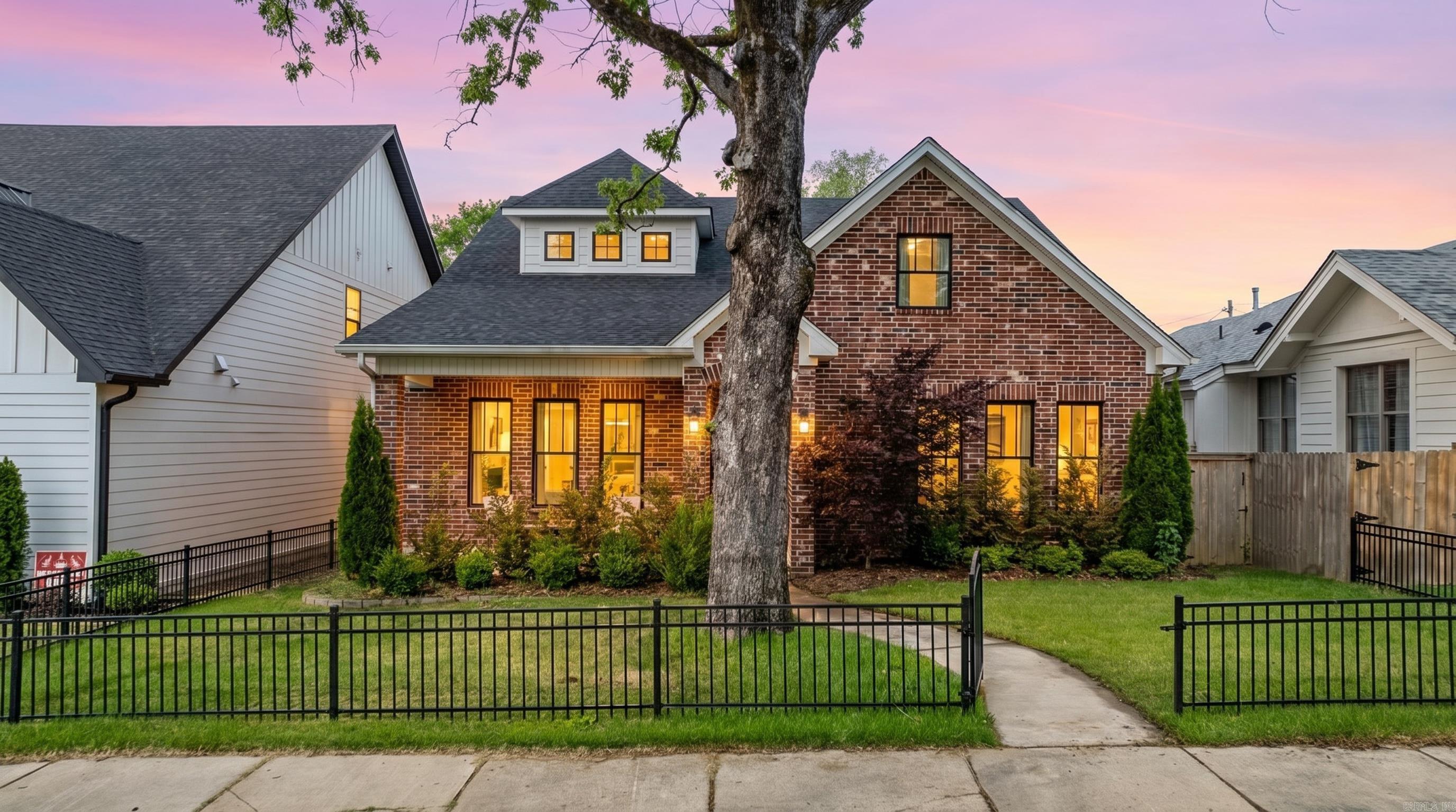 1712 N Polk Street  Little Rock, AR