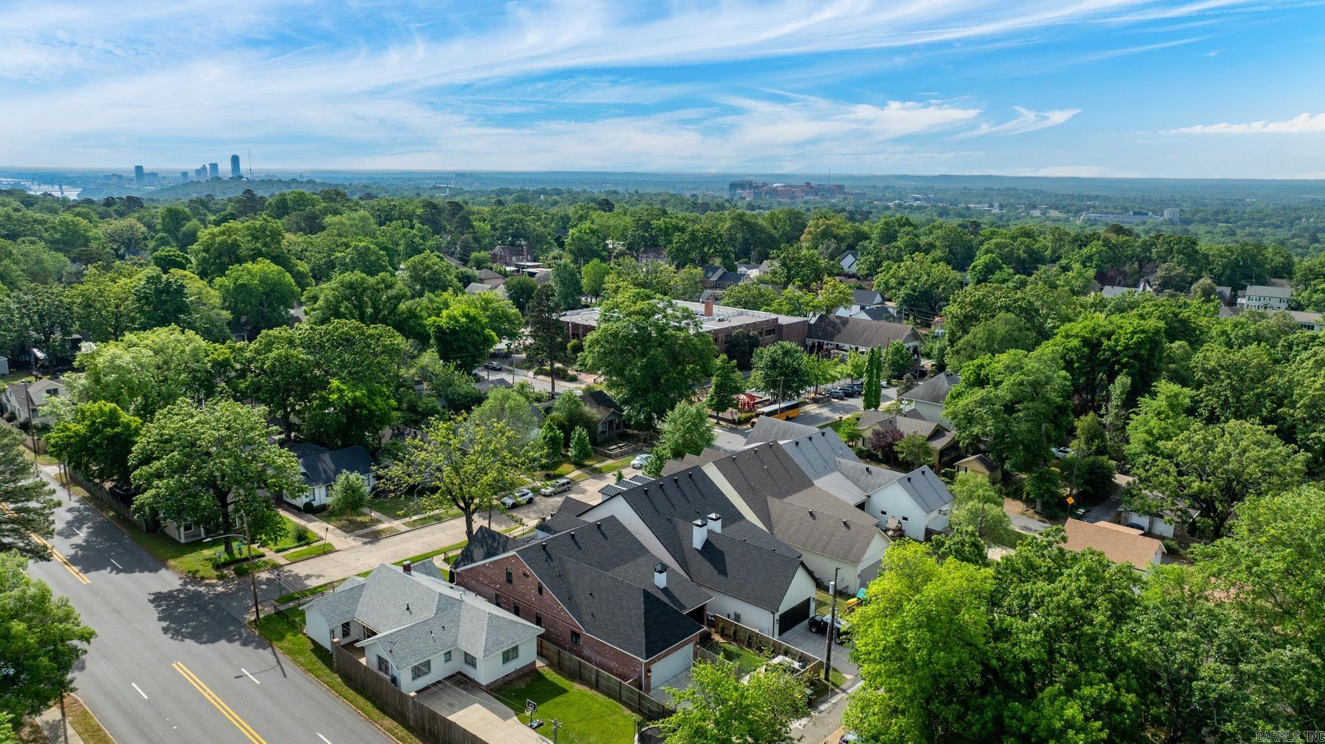 1712 N Polk Street  Little Rock, AR