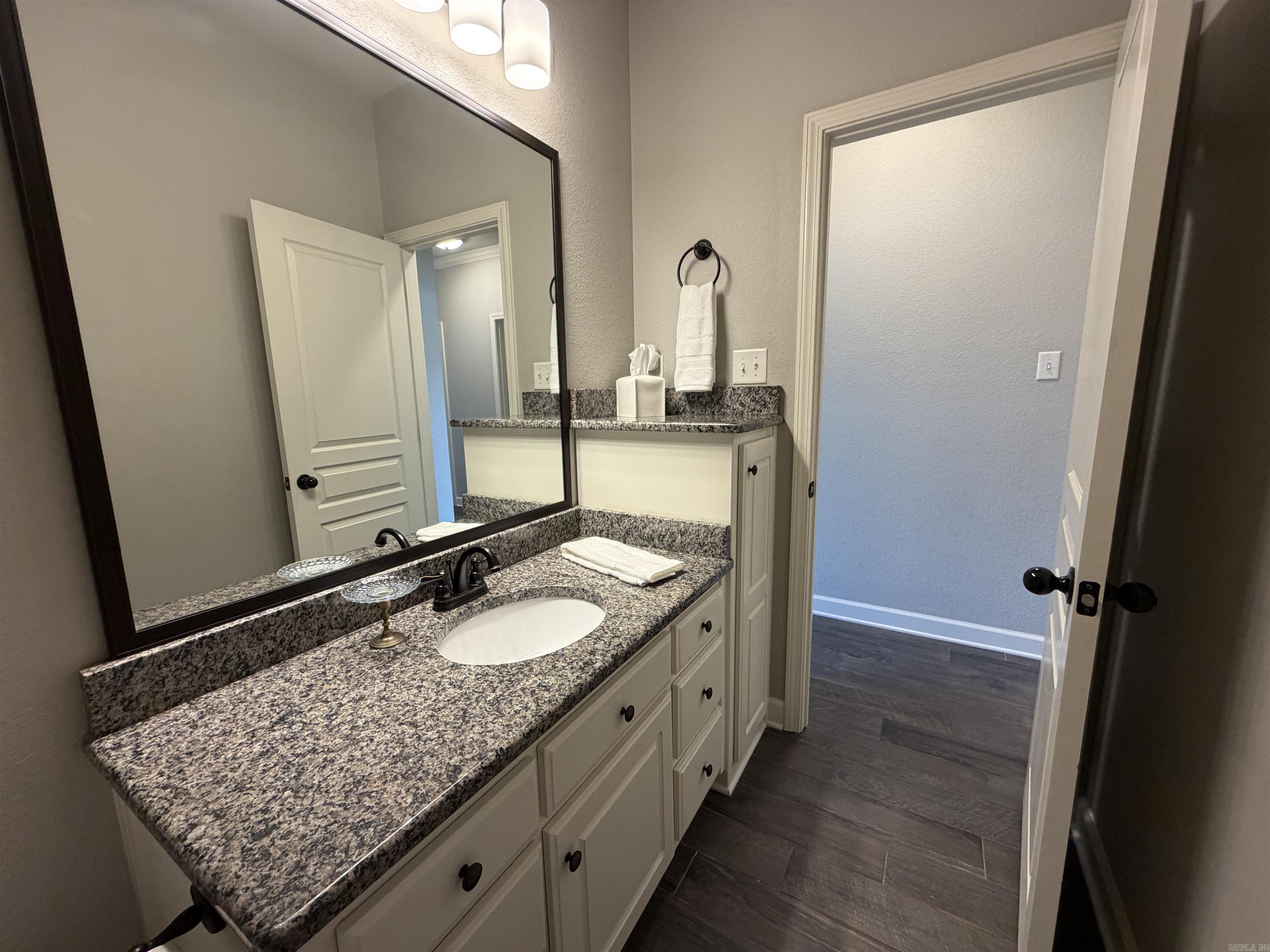 787 Mango  Austin, AR