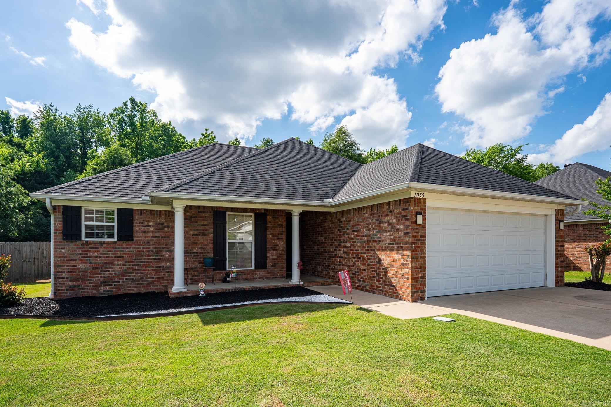 1055 French  Conway, AR
