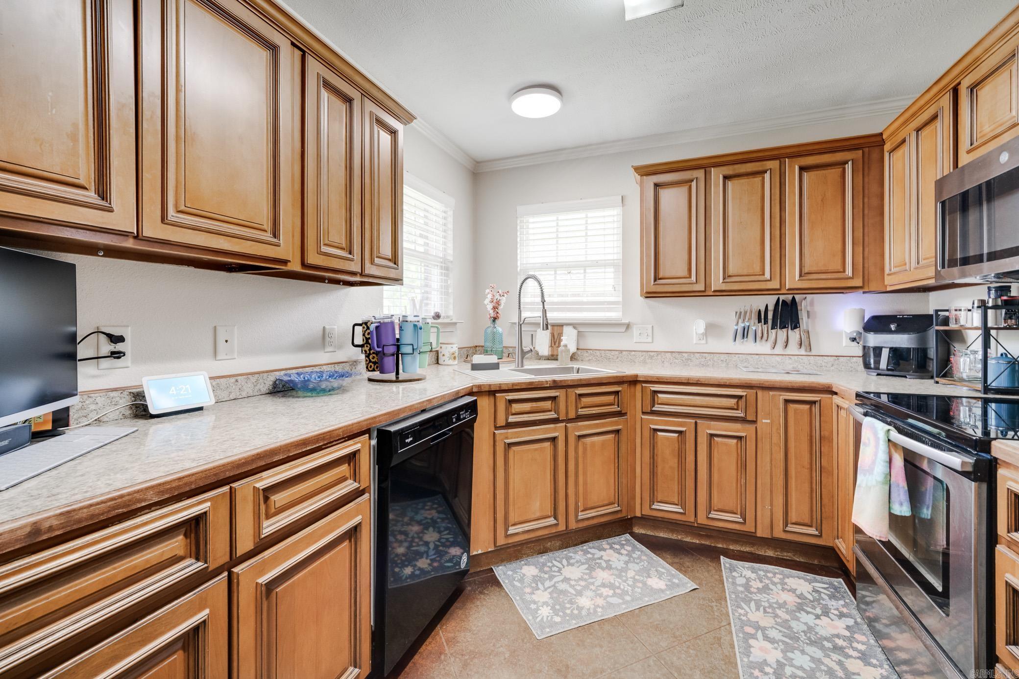 1055 French  Conway, AR