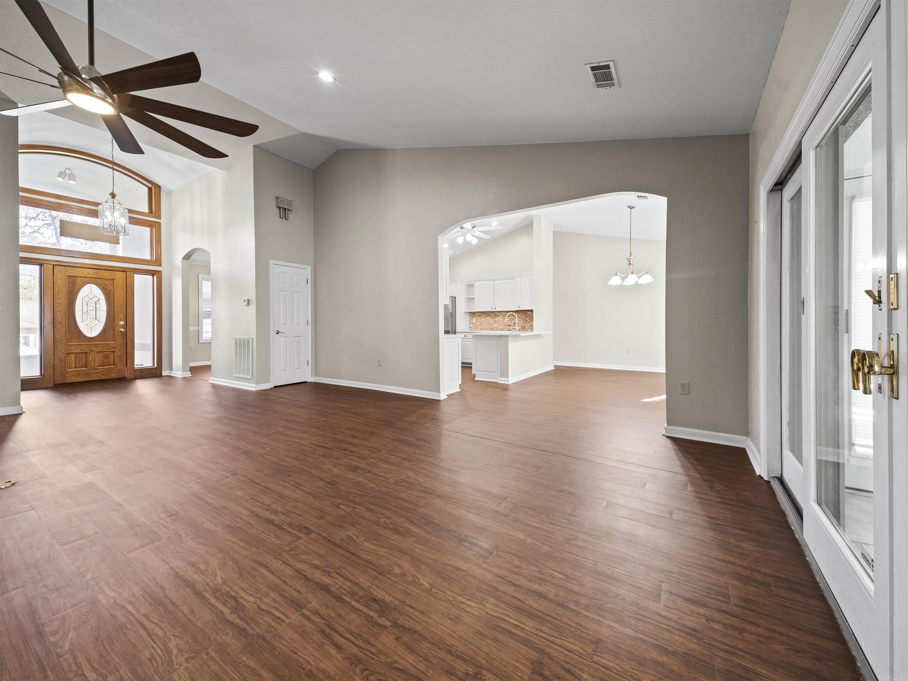 7 Resplandor  Hot Springs Village, AR