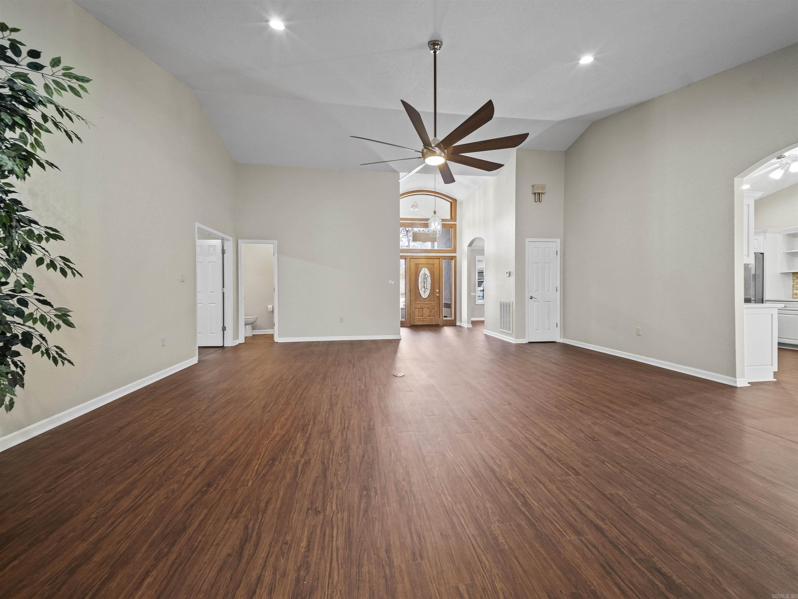 7 Resplandor  Hot Springs Village, AR