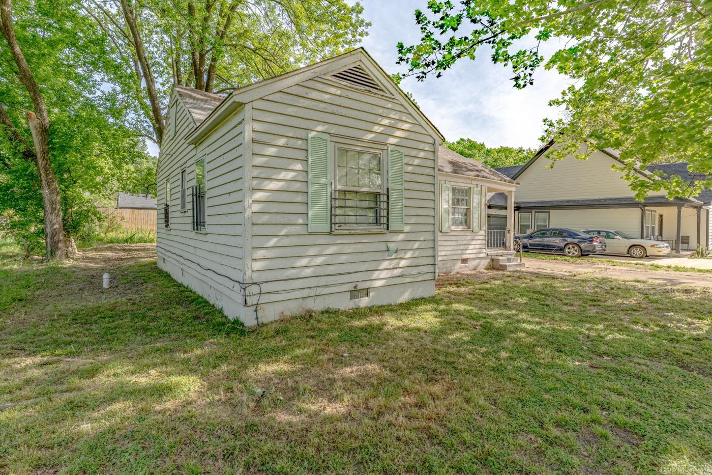 1904 E Barton Ave  West Memphis, AR