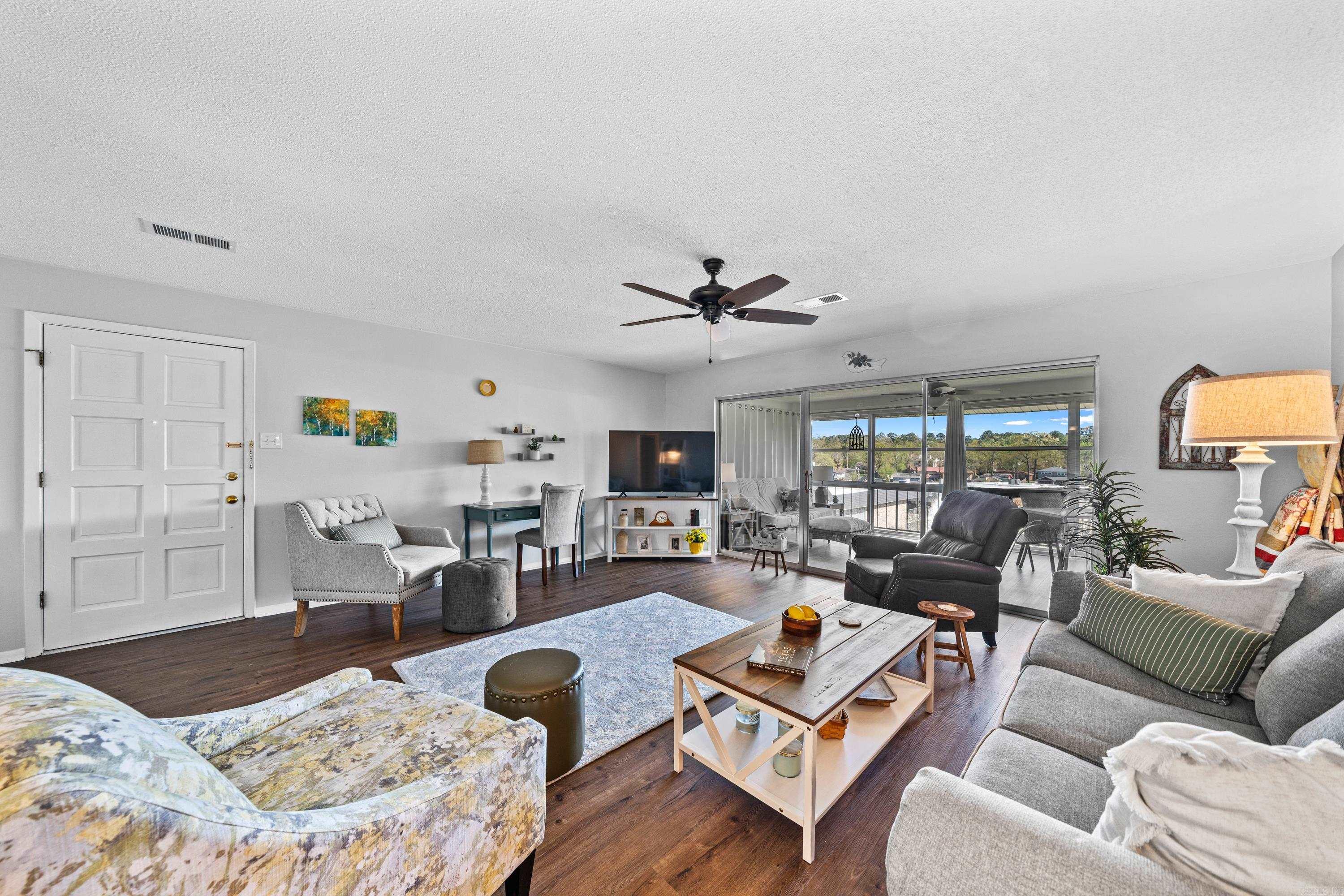 1135 Twin Points Road