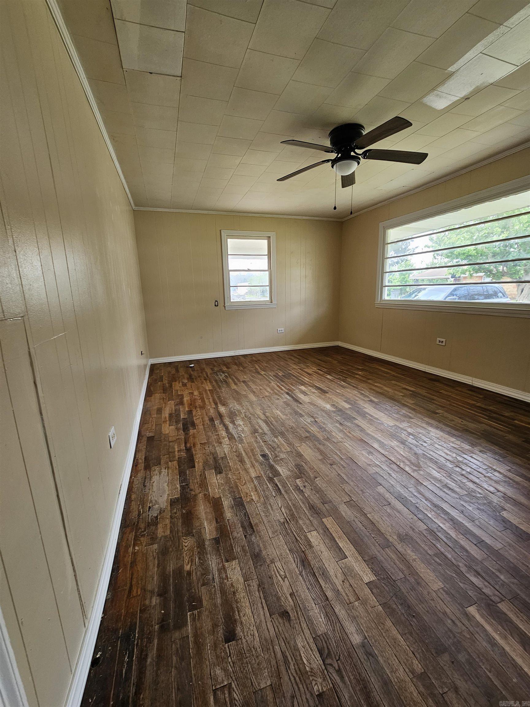 305 S 17th Avenue  Paragould, AR