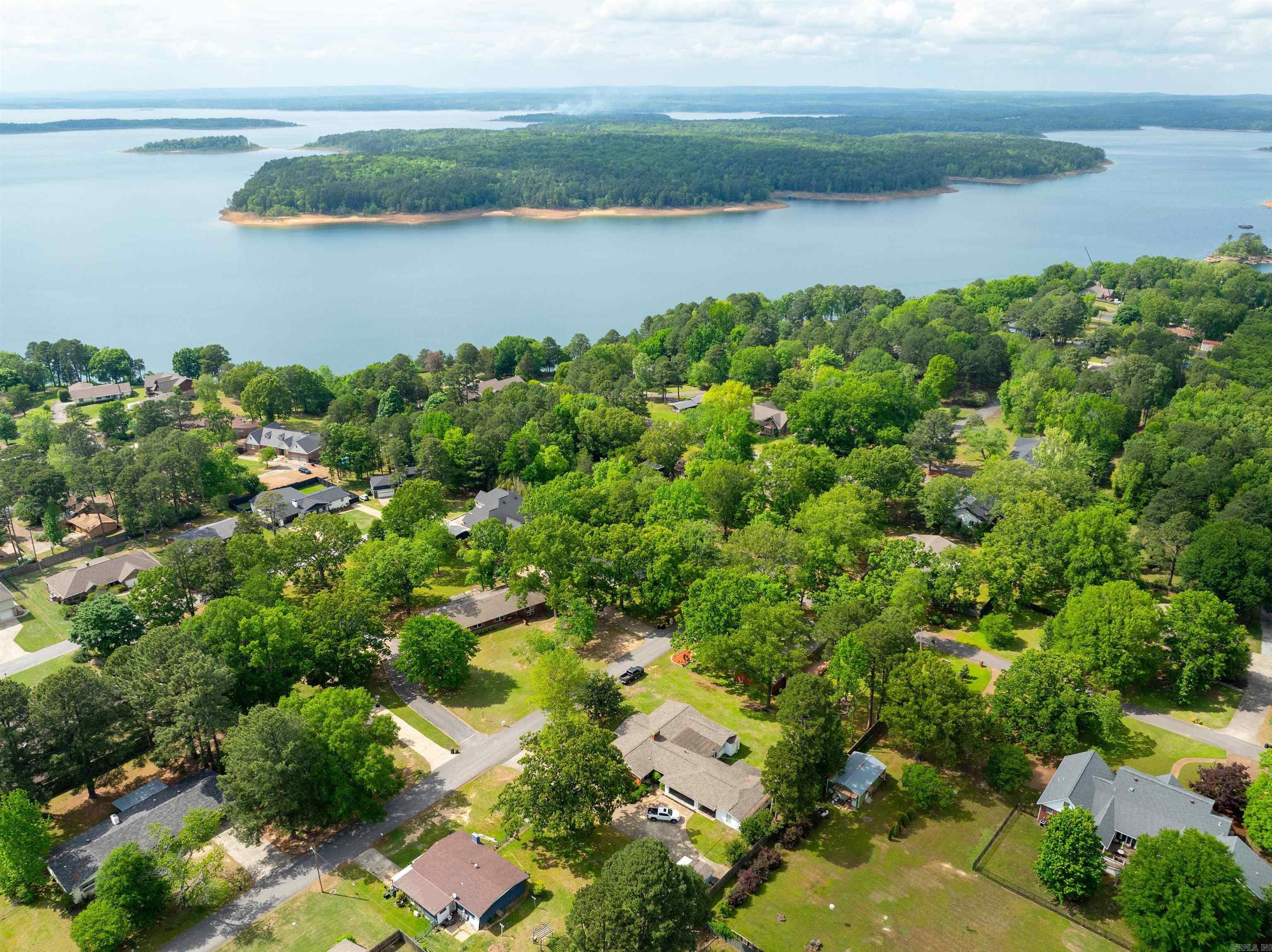 1023 Lakeshore  Heber Springs, AR
