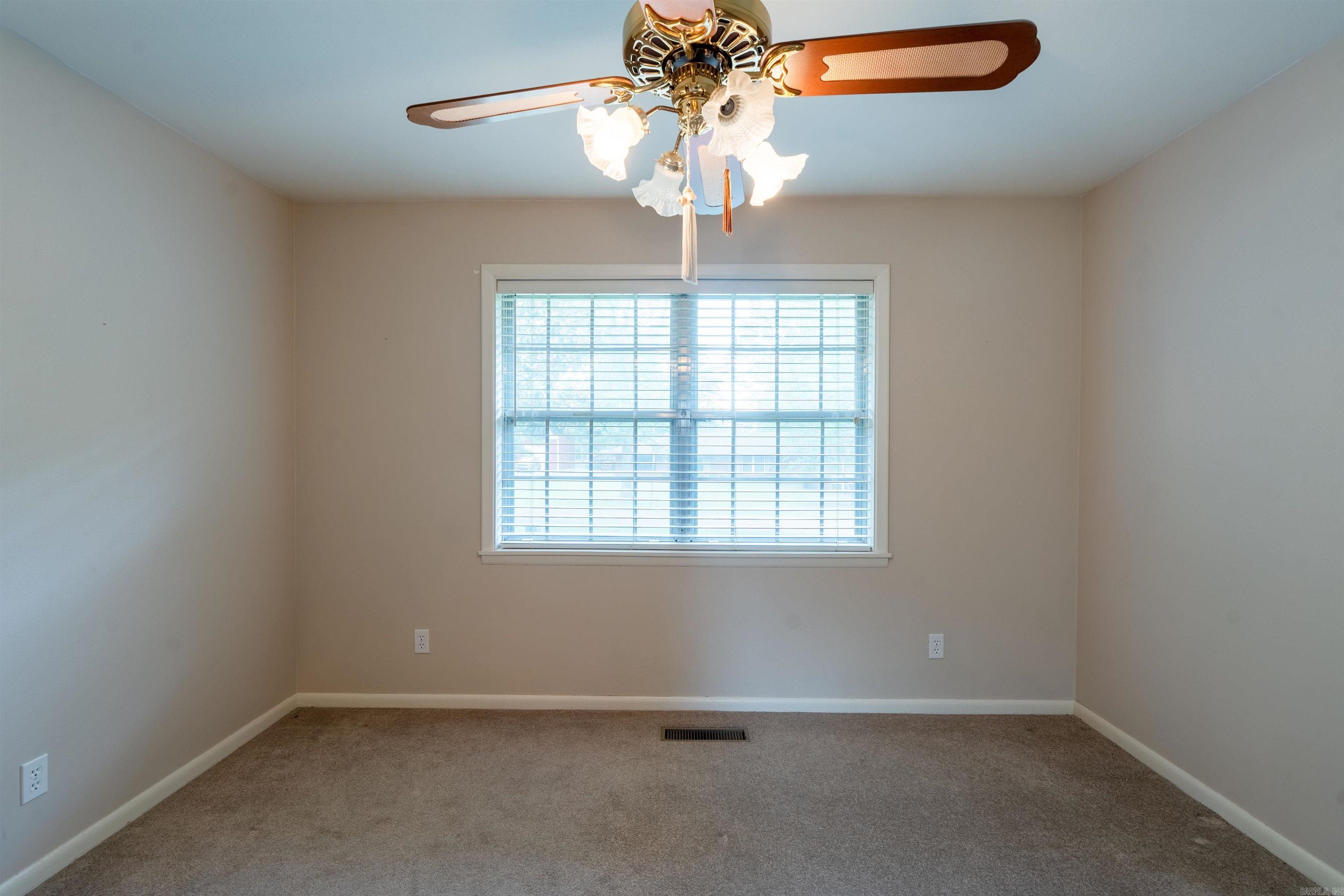 1023 Lakeshore  Heber Springs, AR