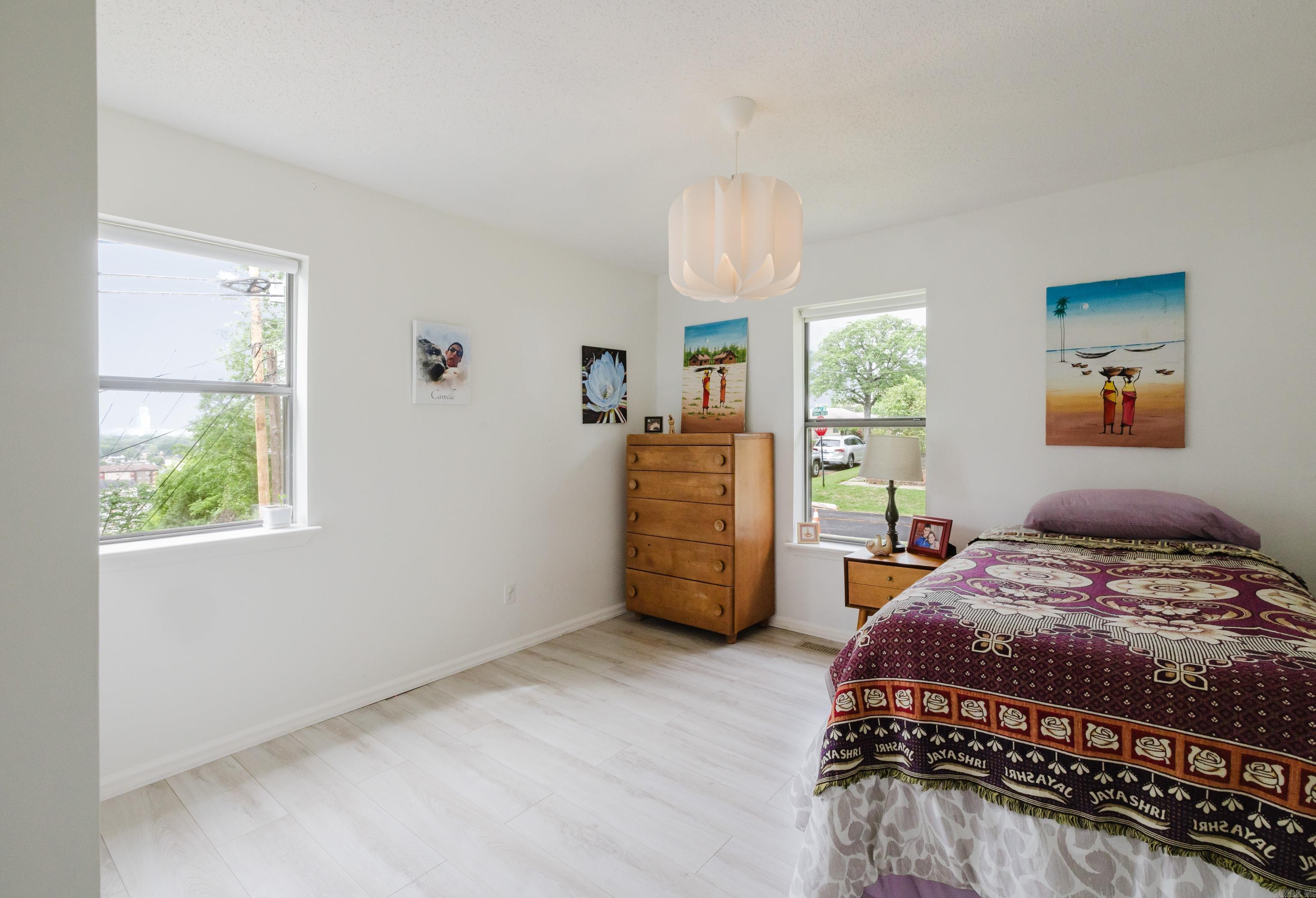 3100 N Poplar  North Little Rock, AR