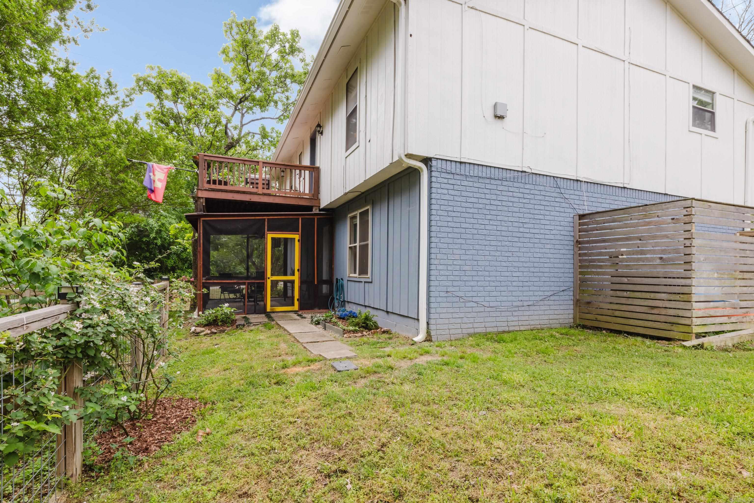 3100 N Poplar  North Little Rock, AR