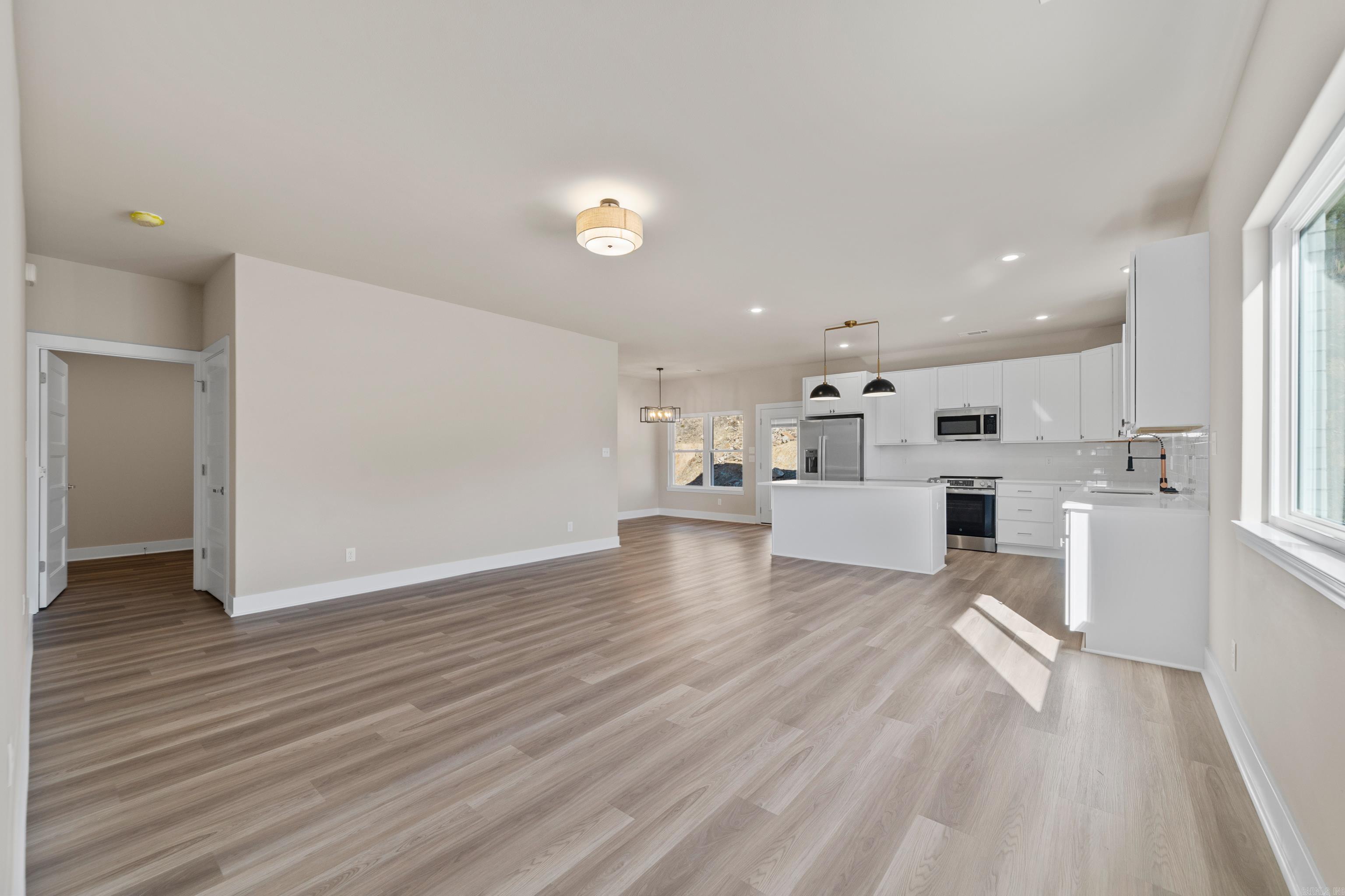 101 Sea Ray  Hot Springs, AR