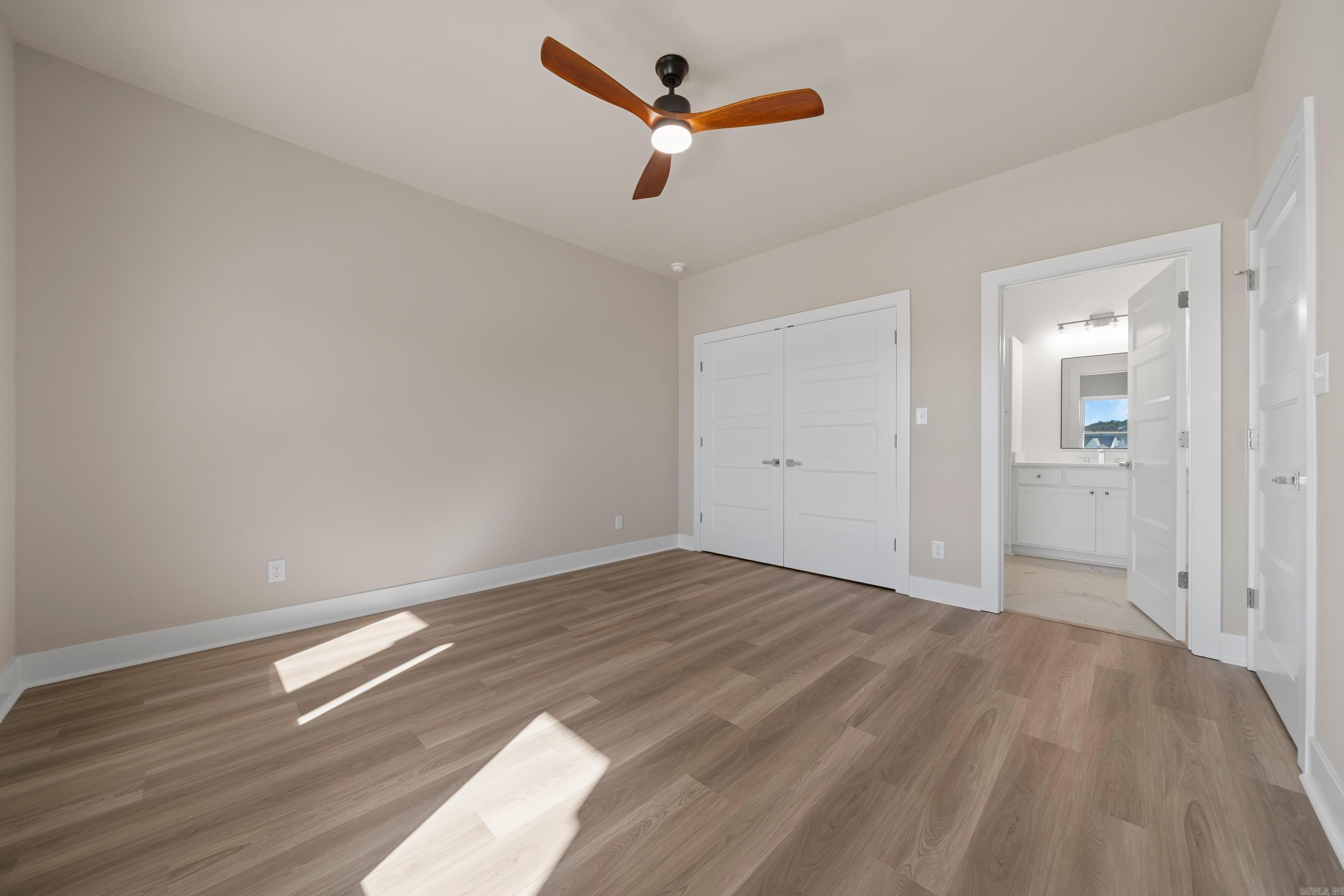 101 Sea Ray  Hot Springs, AR