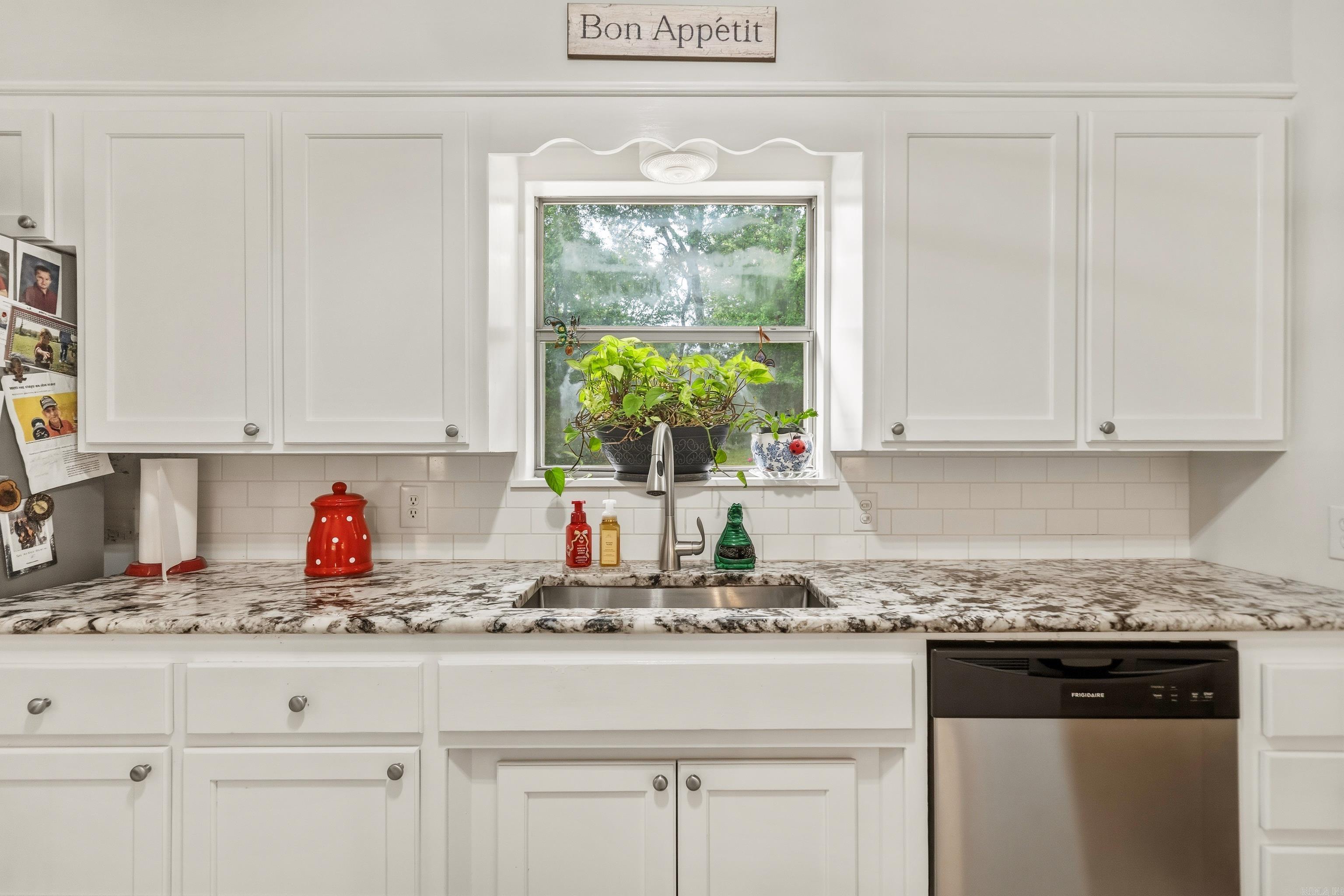 106 Harrison  Hot Springs, AR