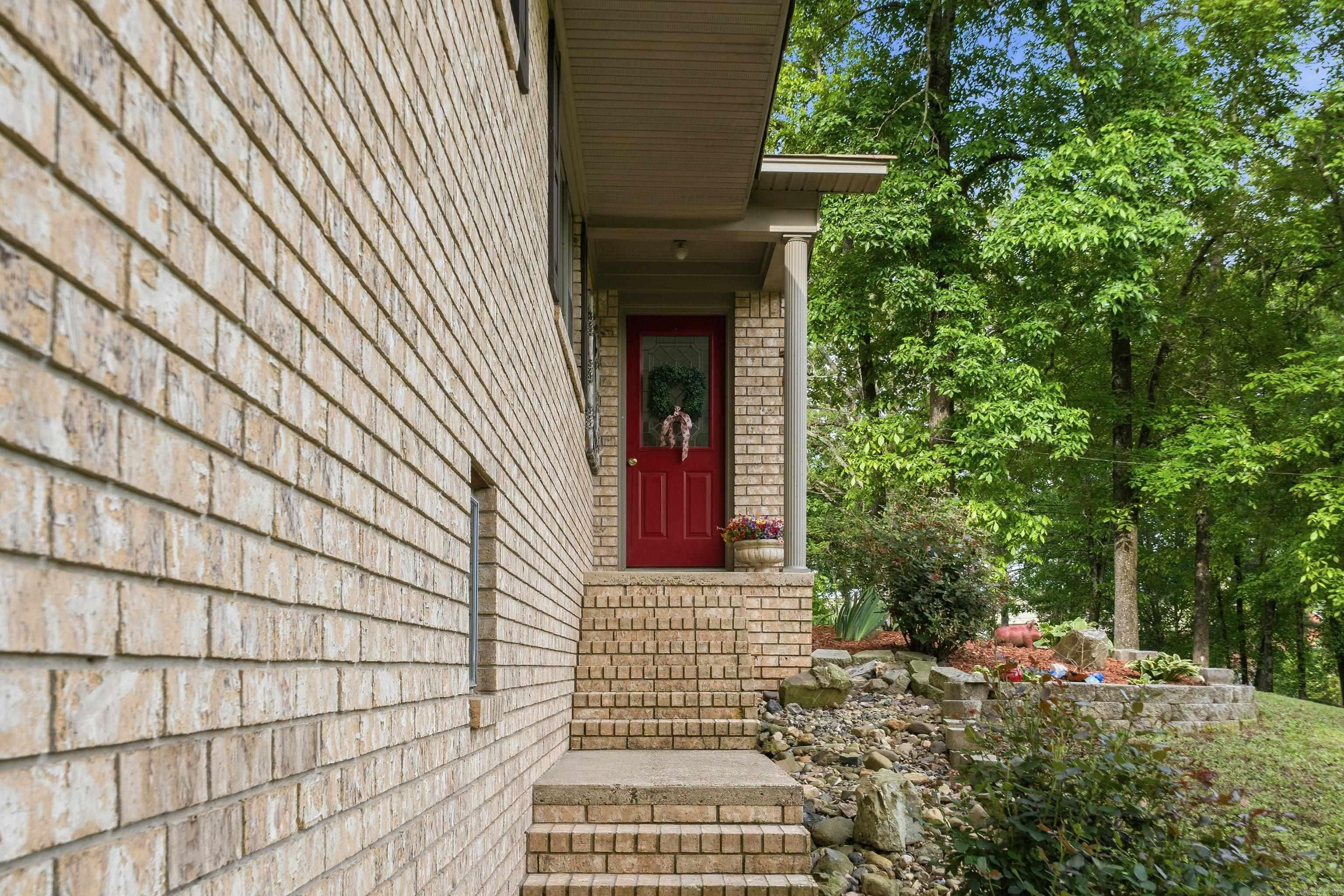 106 Harrison  Hot Springs, AR