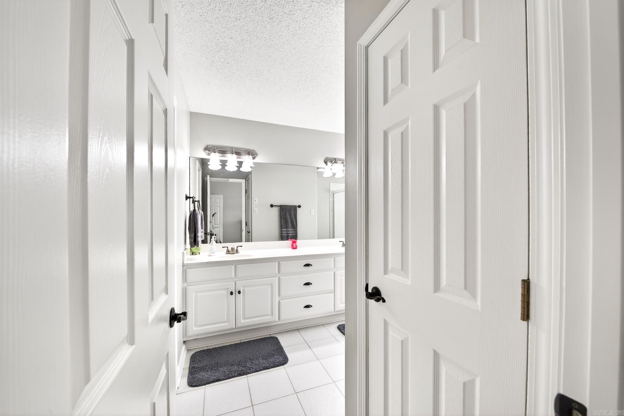 1801 N Lincoln  Cabot, AR