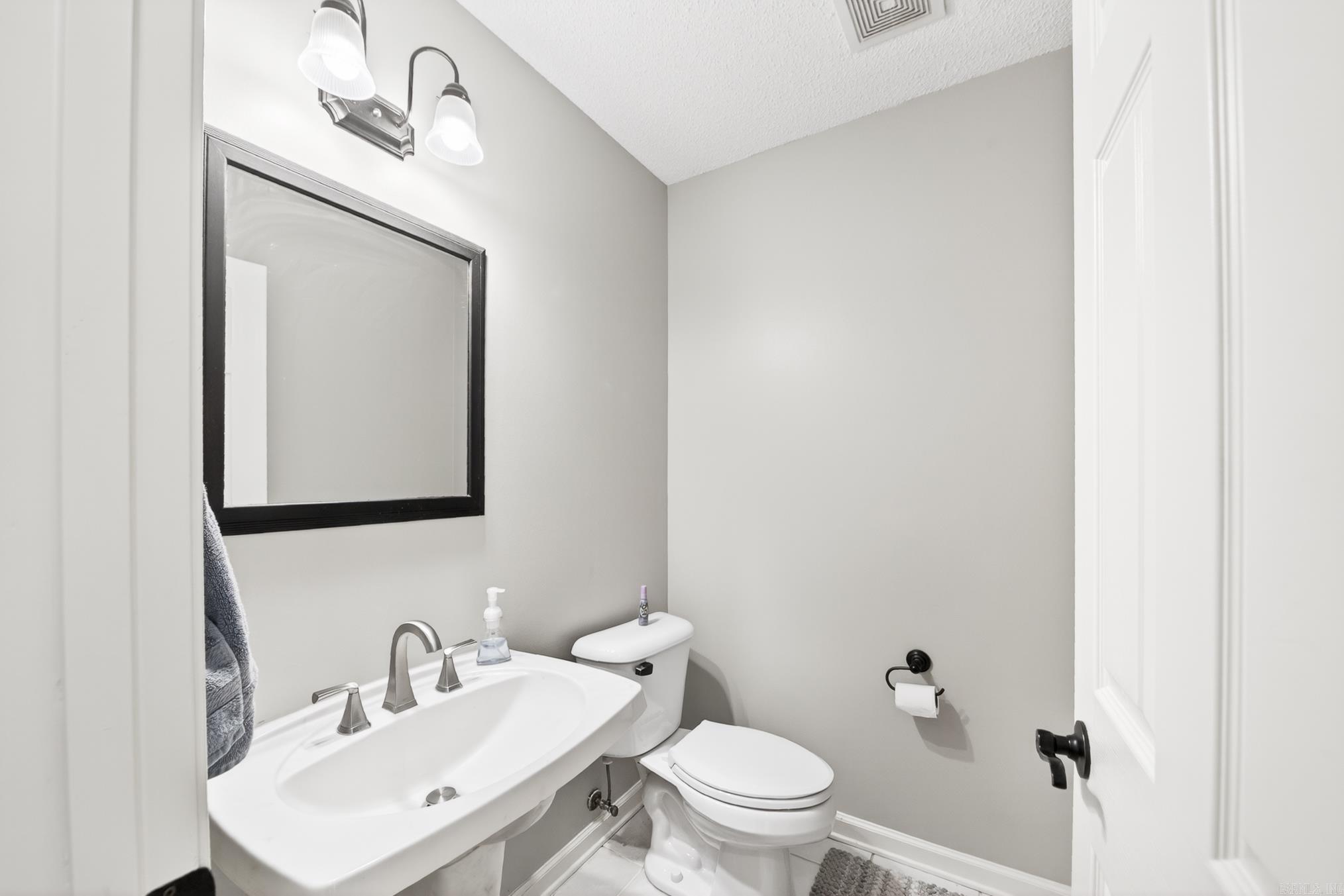 1801 N Lincoln  Cabot, AR