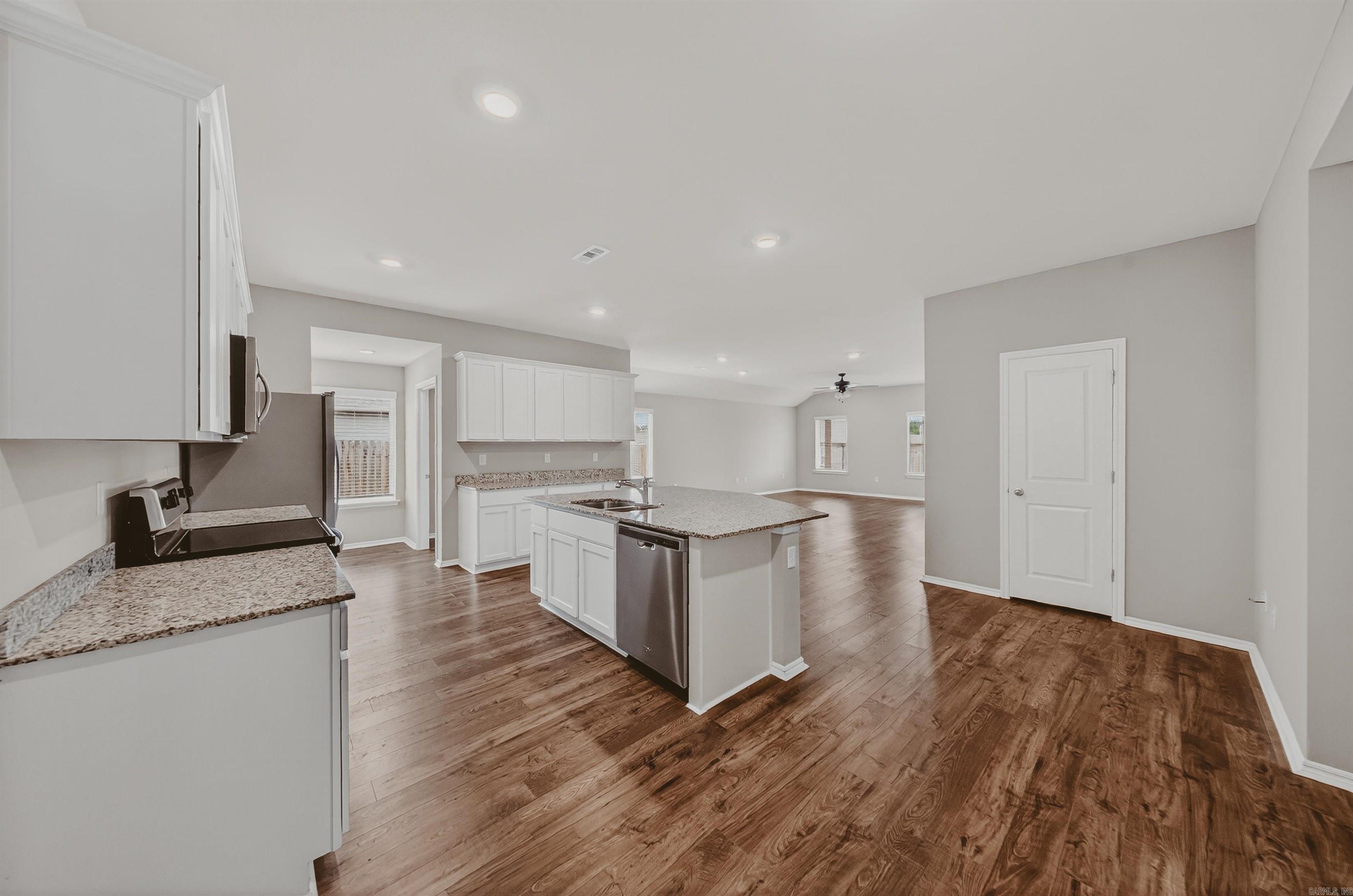 806 Comanche  Gentry, AR