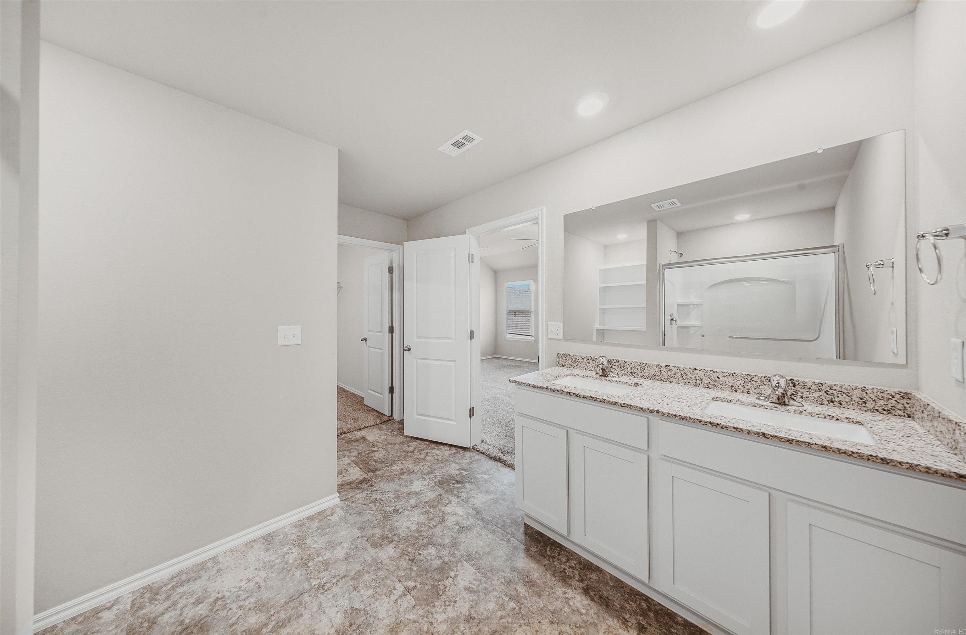 806 Comanche  Gentry, AR