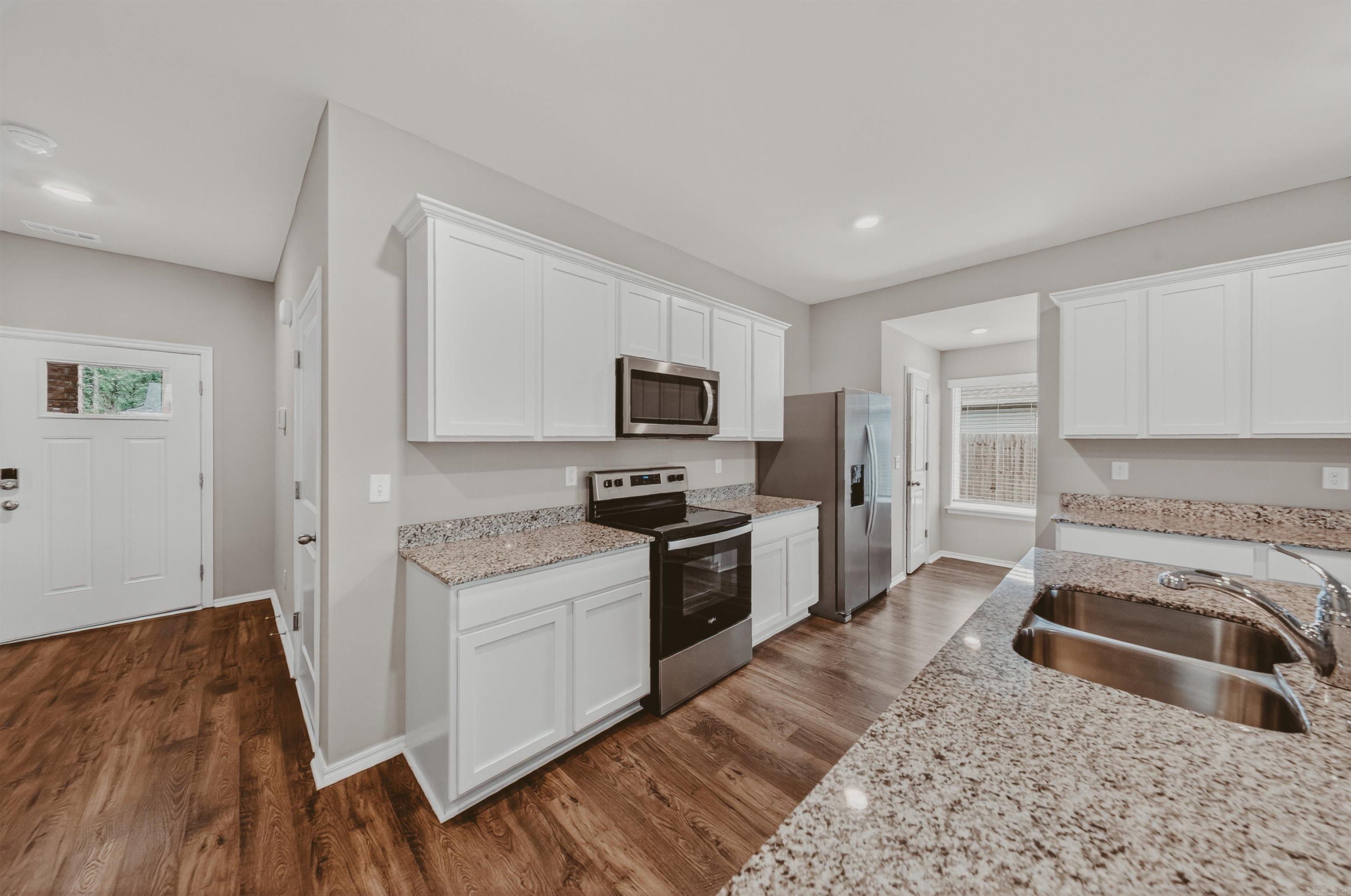 806 Comanche  Gentry, AR