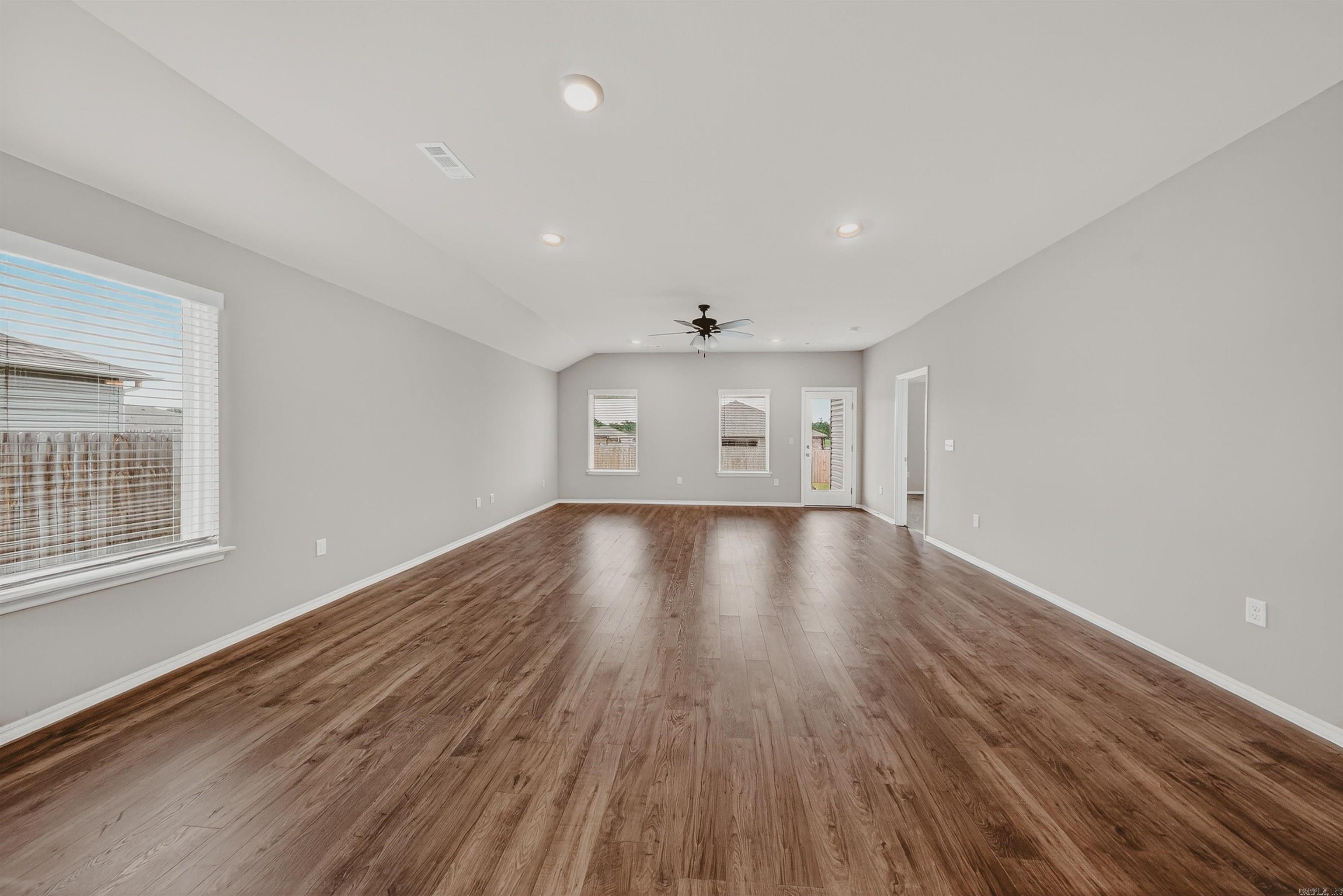 806 Comanche  Gentry, AR