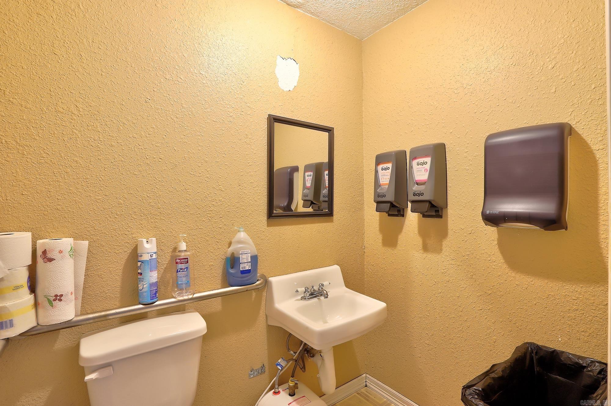 3005 S Lake  Texarkana, TX