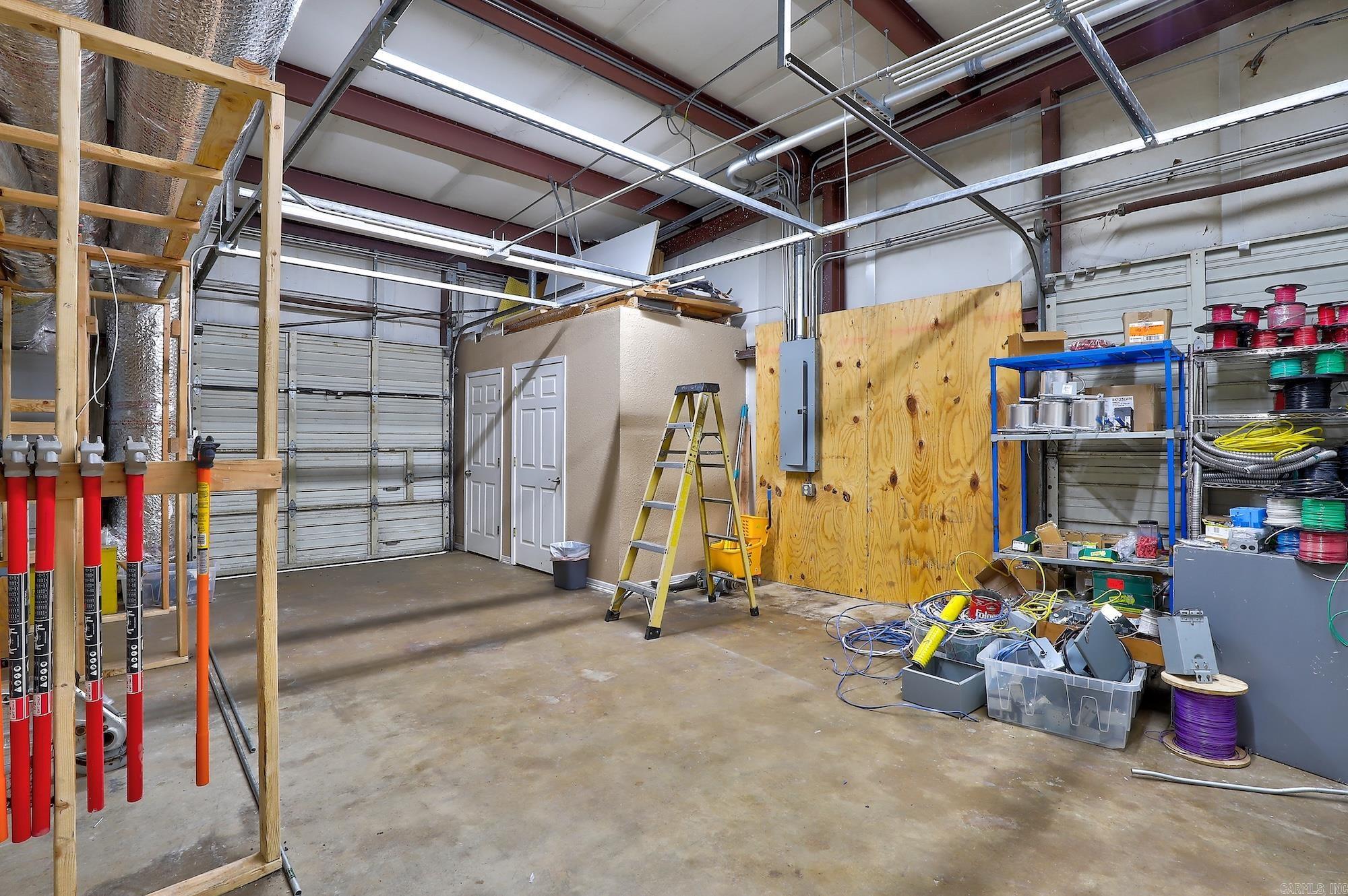 3005 S Lake  Texarkana, TX