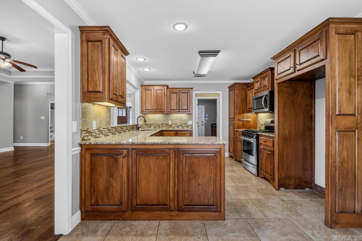 1002 Nature  Benton, AR