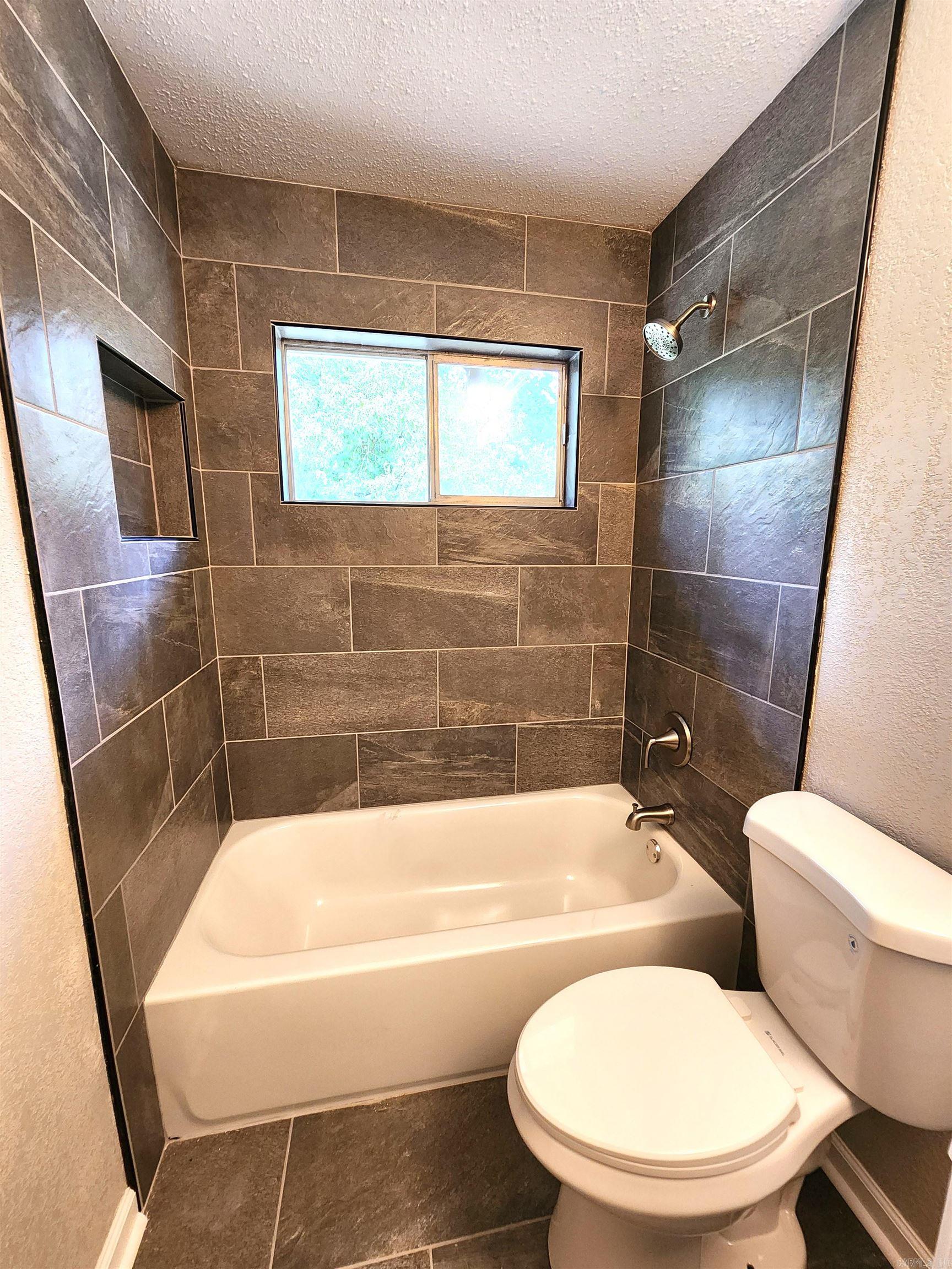 203 Tanglewood  El Dorado, AR