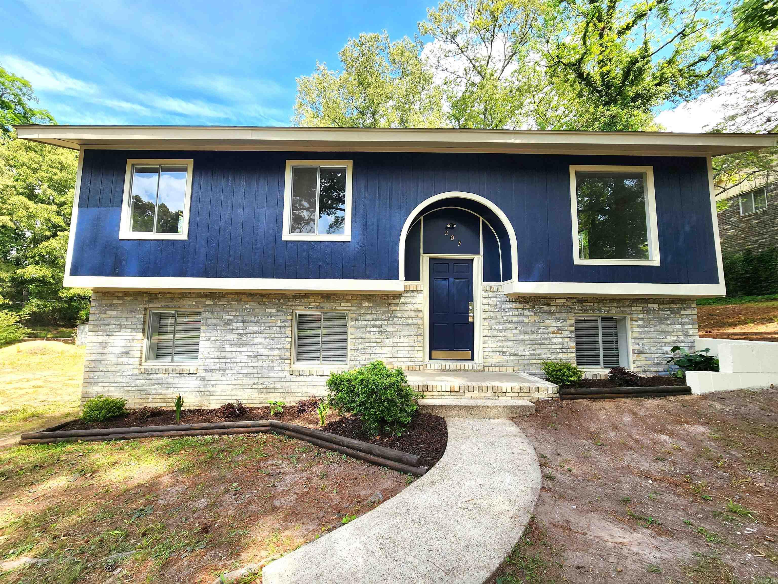 203 Tanglewood  El Dorado, AR