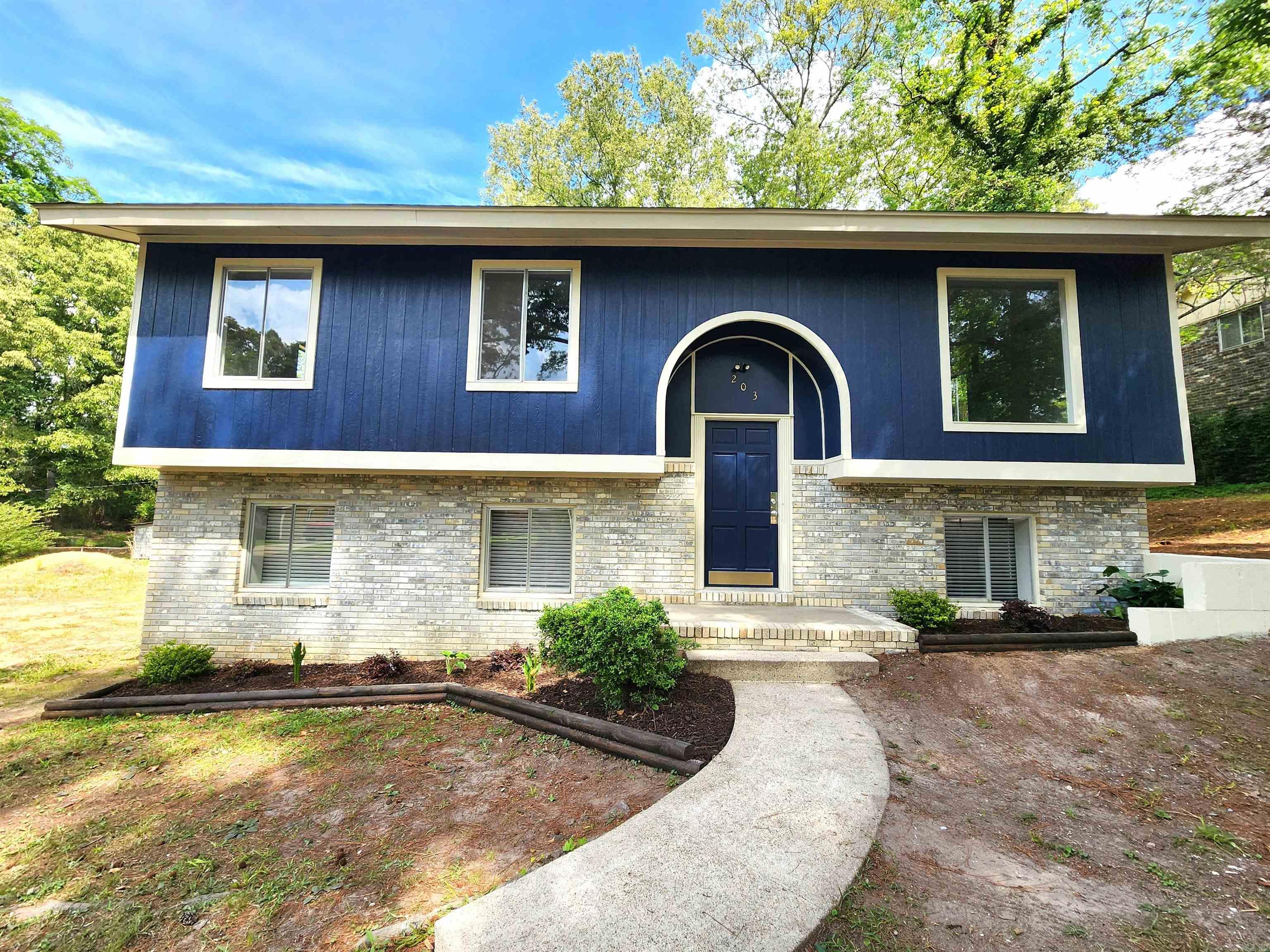 203 Tanglewood  El Dorado, AR