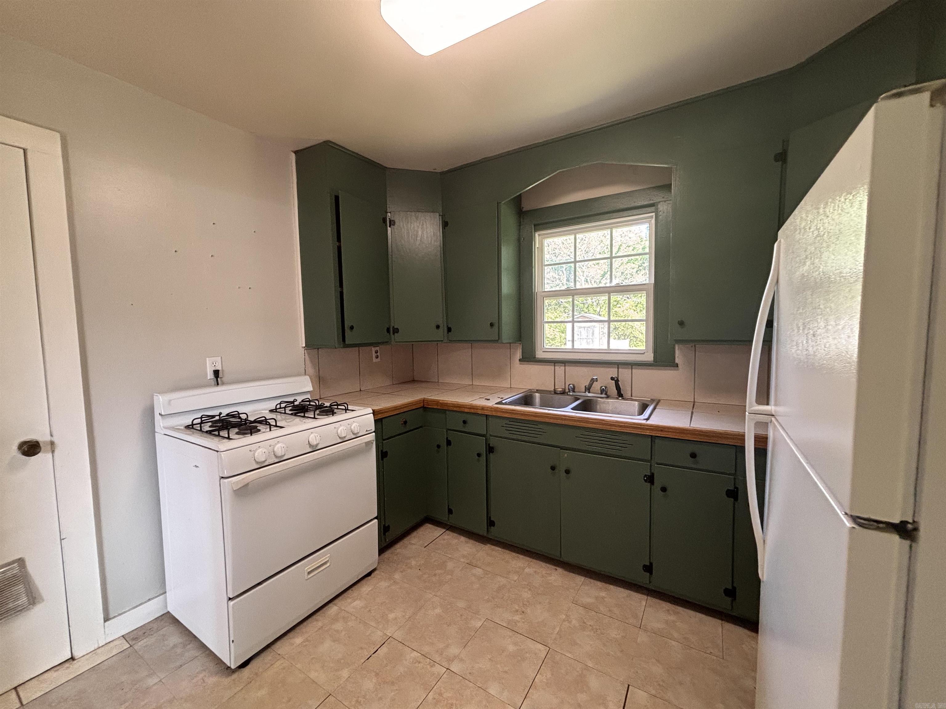 6468 Congo  Benton, AR