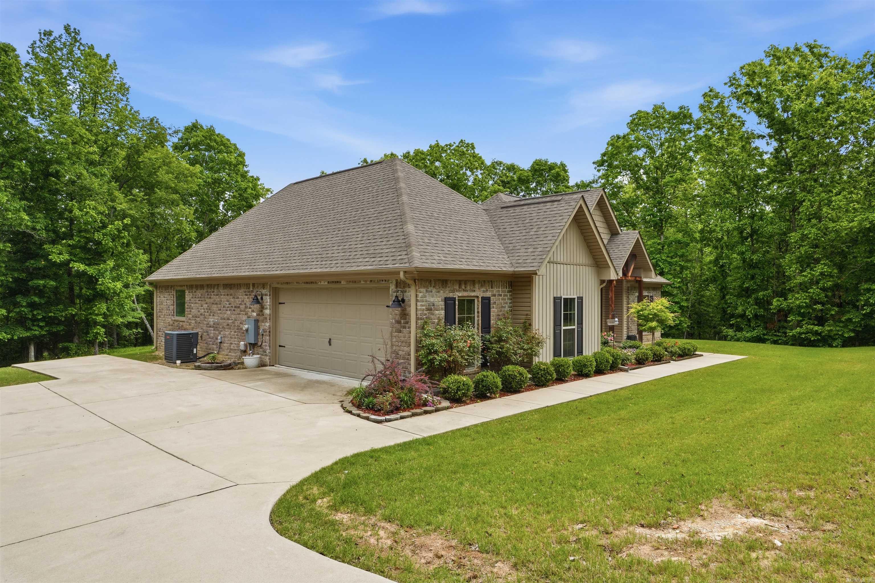 7216 Overspring  Alexander, AR