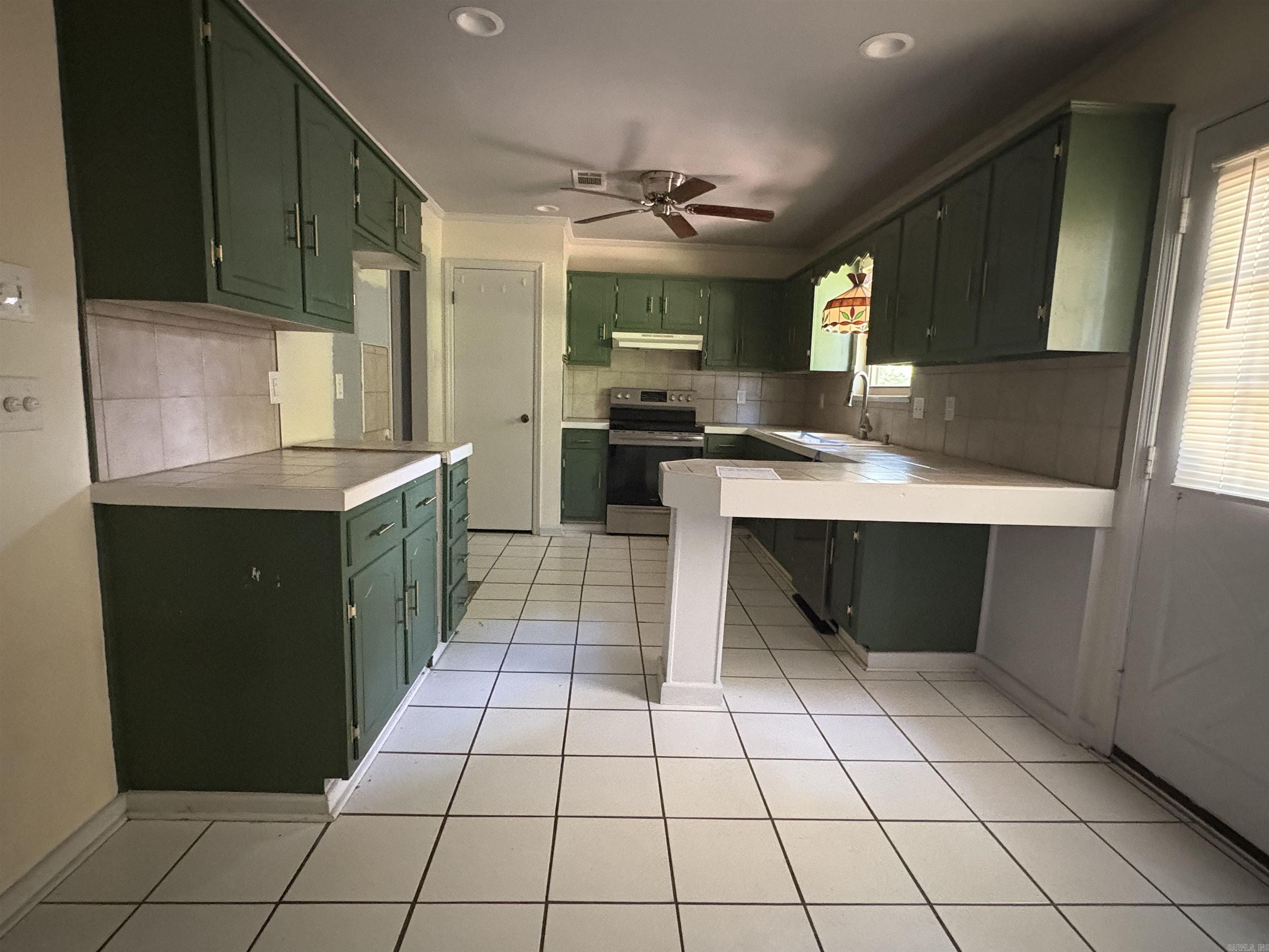 50 Hightrail  Maumelle, AR