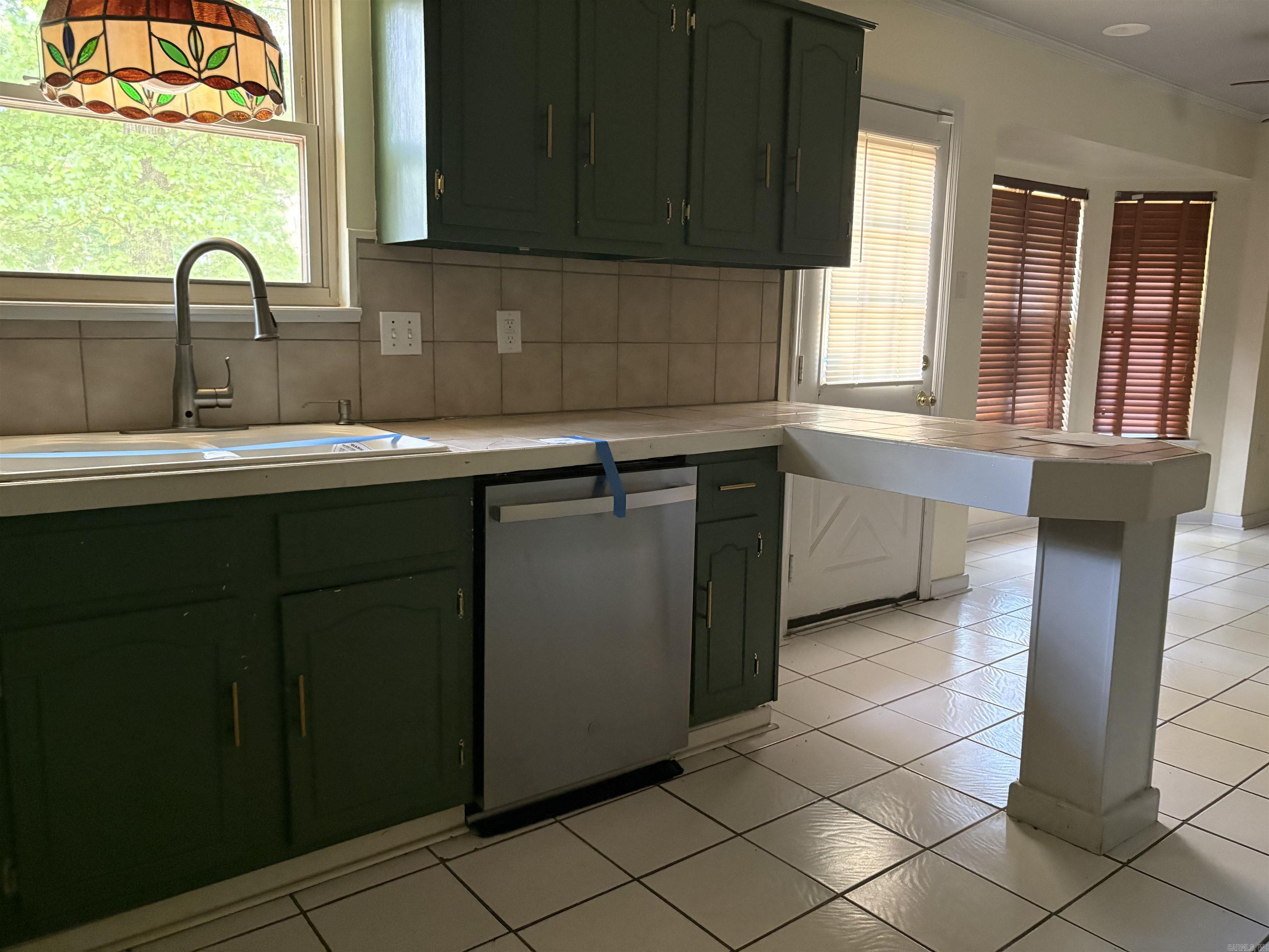 50 Hightrail  Maumelle, AR