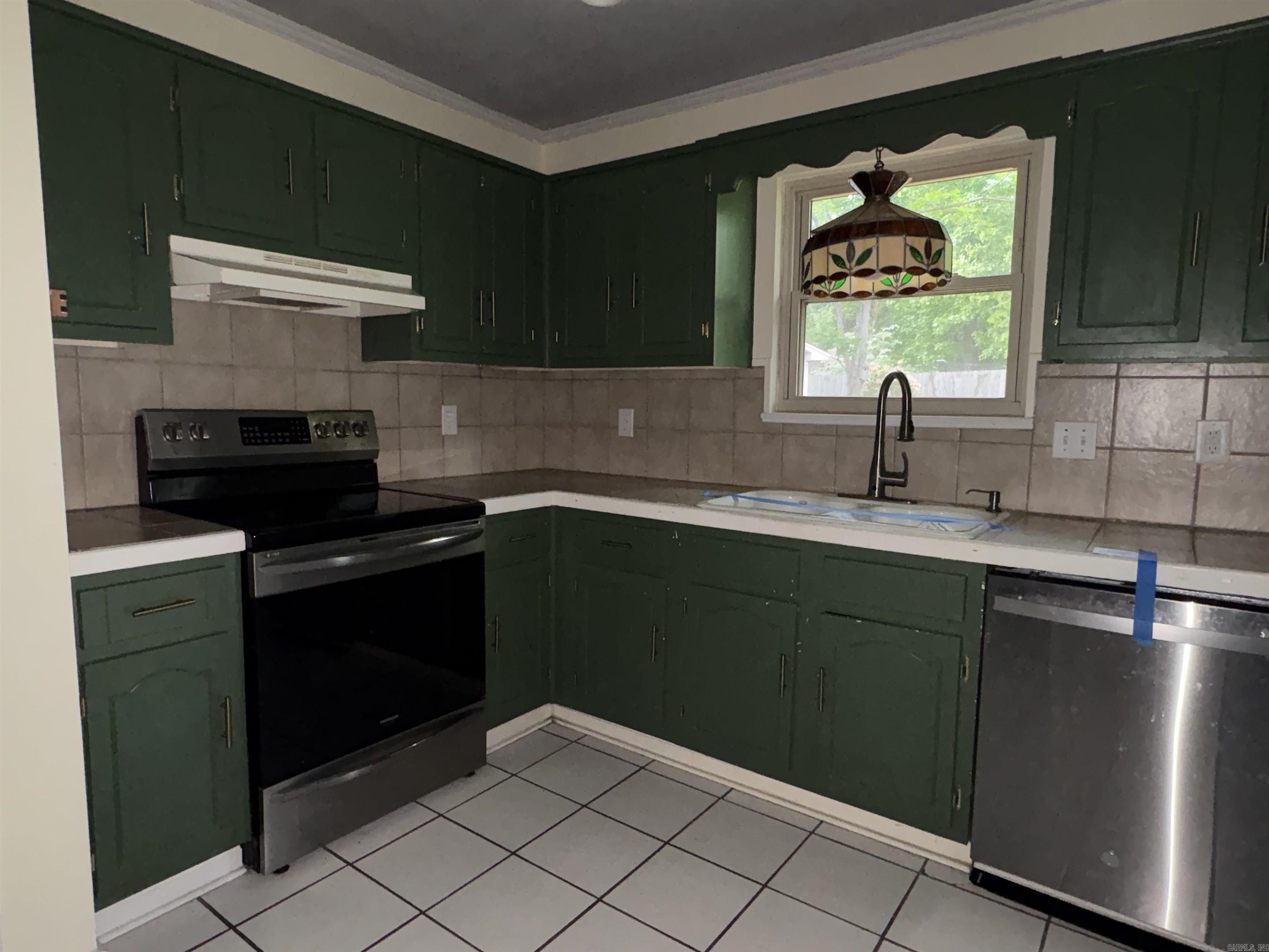 50 Hightrail  Maumelle, AR