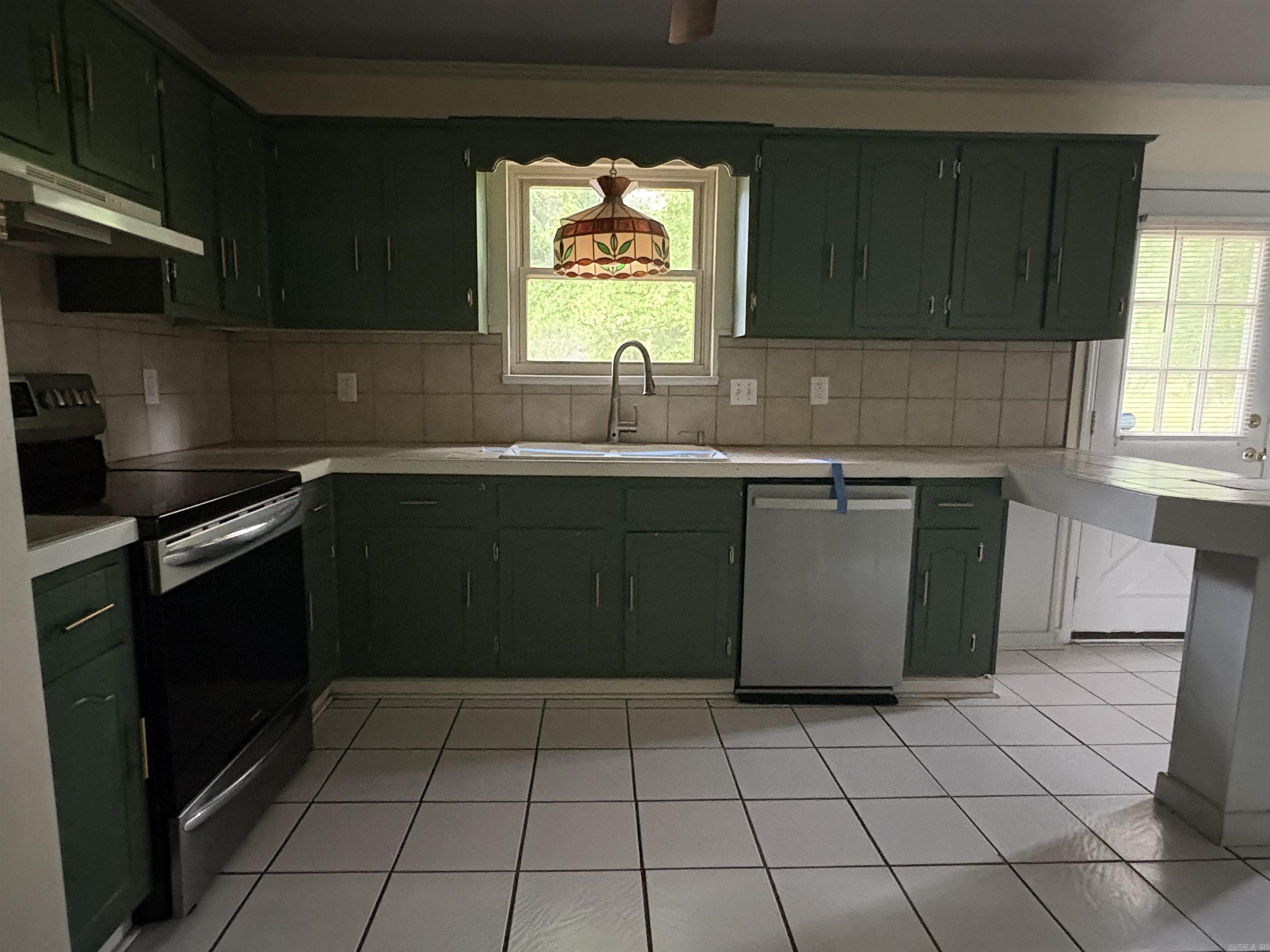 50 Hightrail  Maumelle, AR