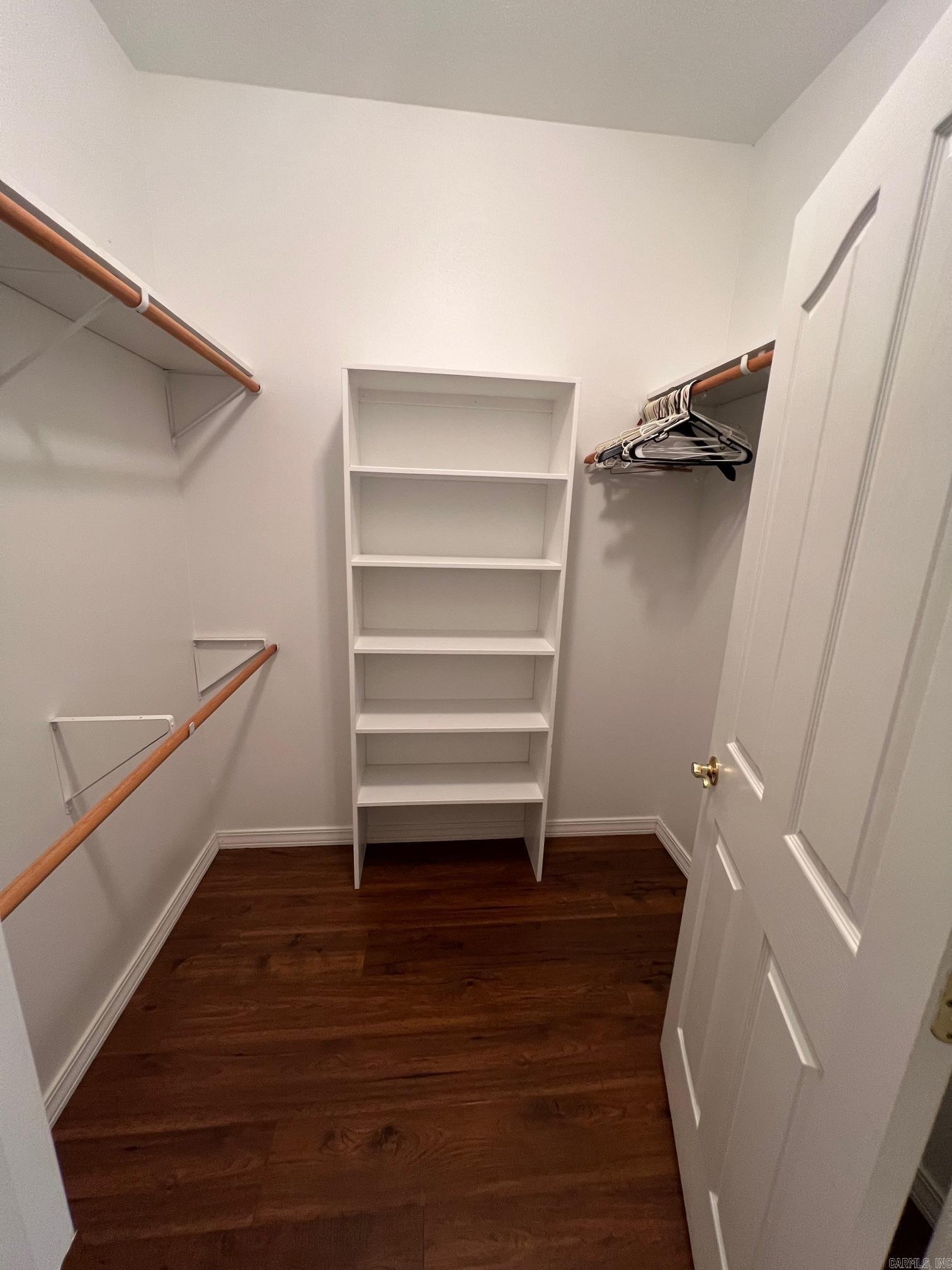 1707 Holloway  Morrilton, AR