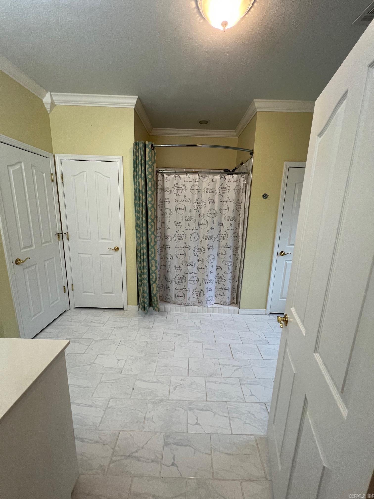 1707 Holloway  Morrilton, AR