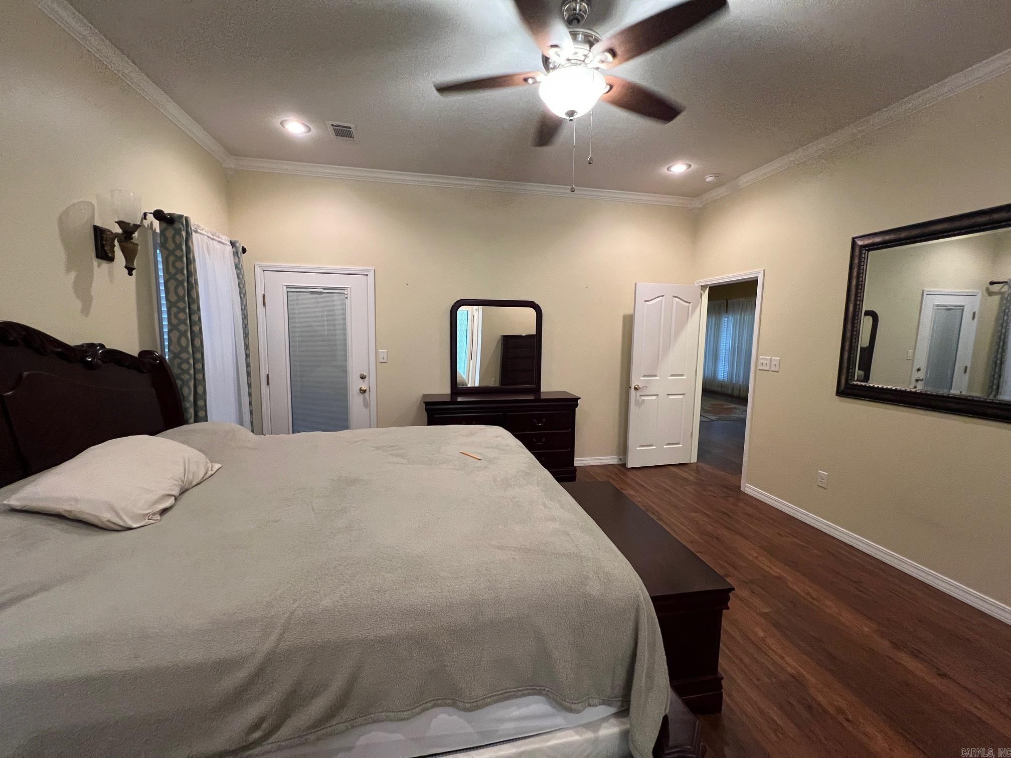 1707 Holloway  Morrilton, AR