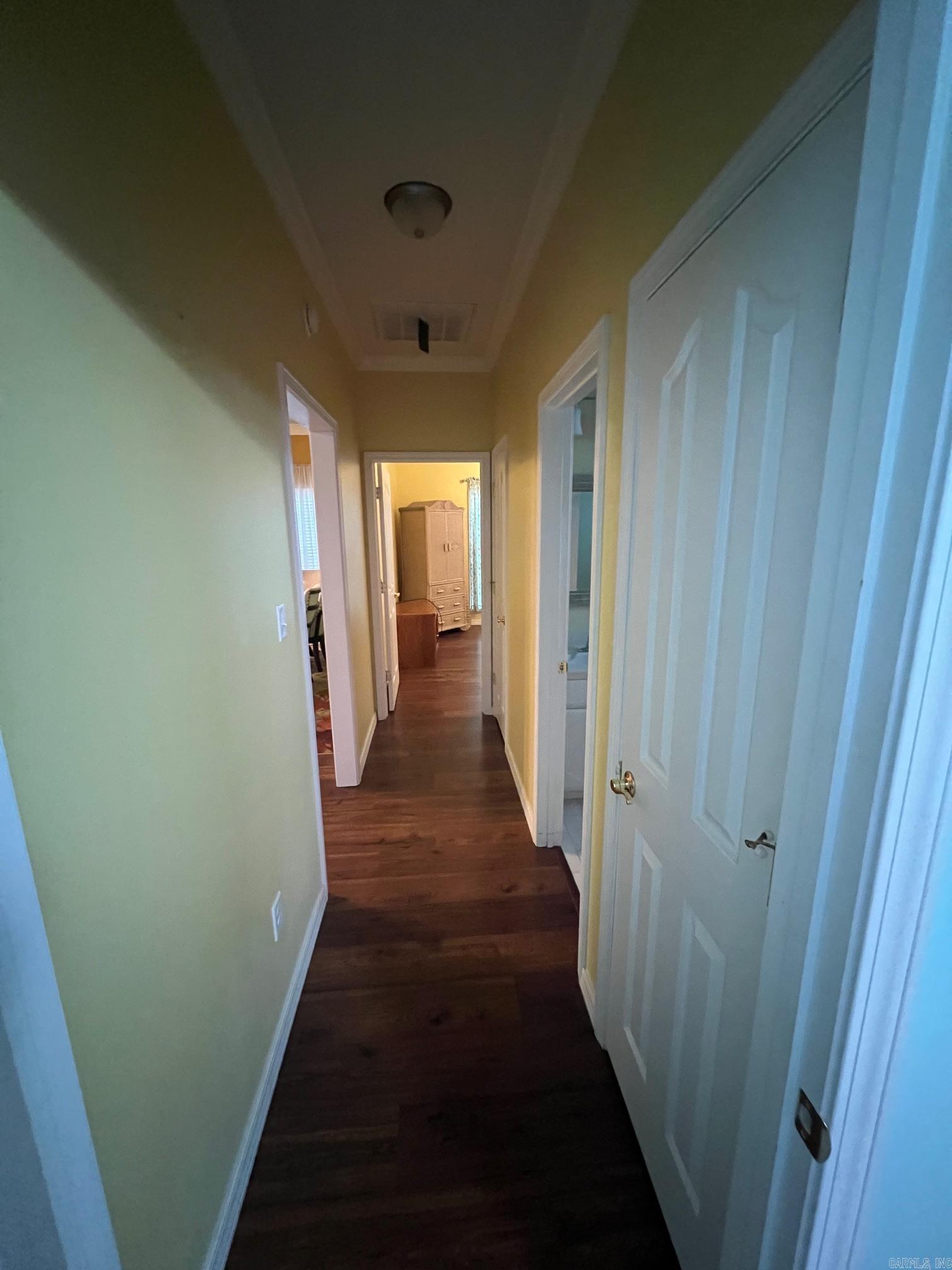 1707 Holloway  Morrilton, AR