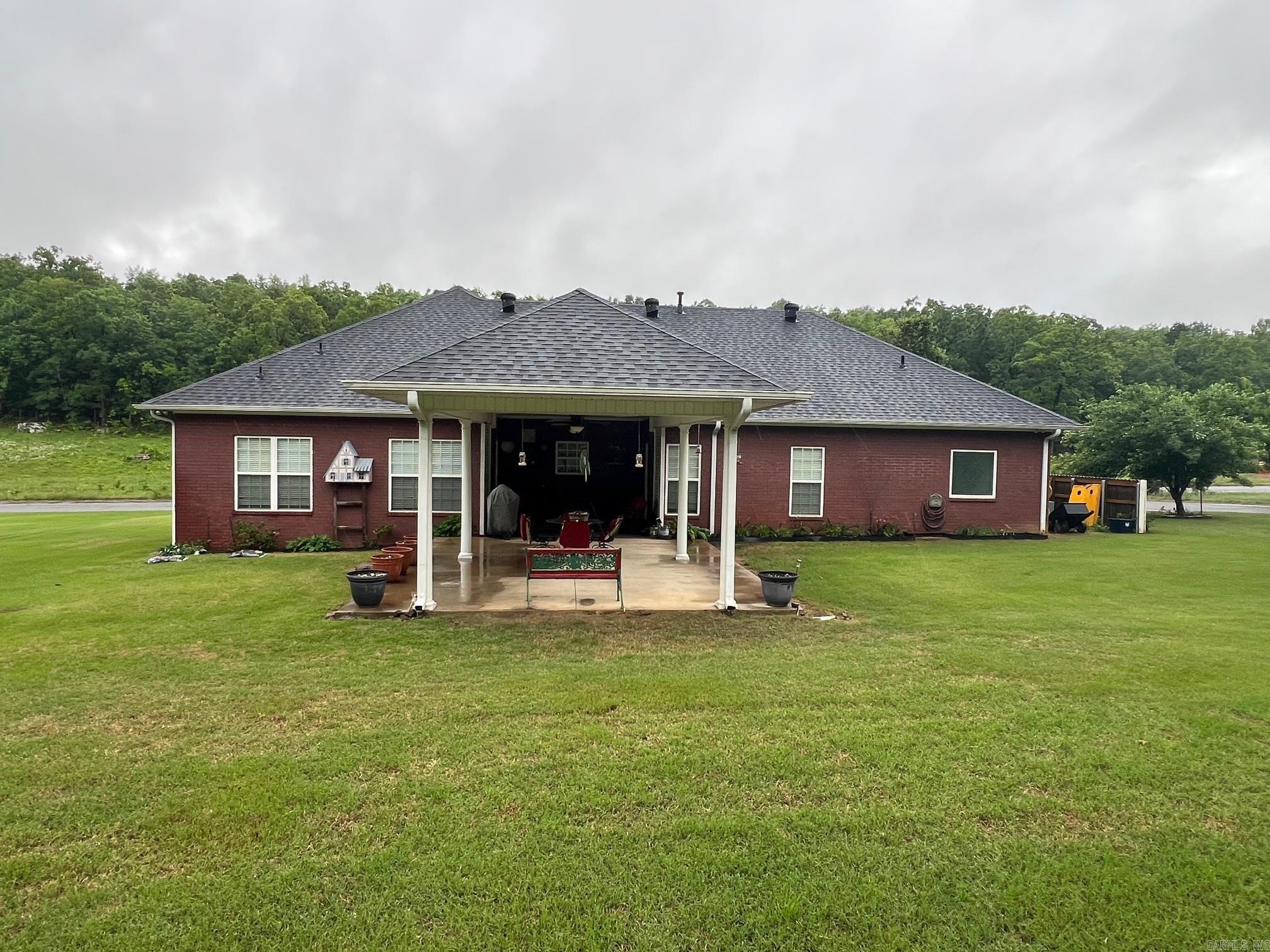 1707 Holloway  Morrilton, AR