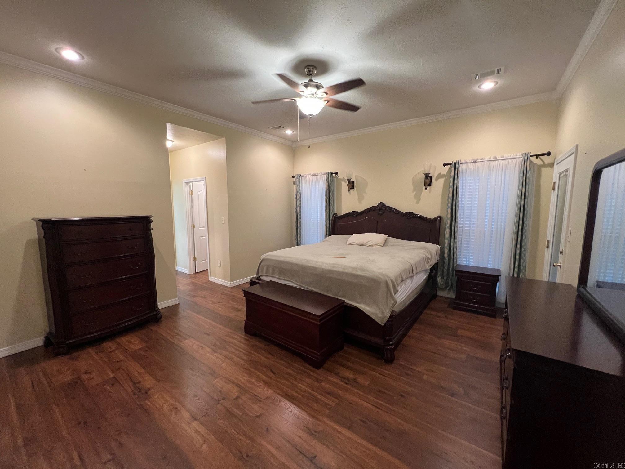 1707 Holloway  Morrilton, AR