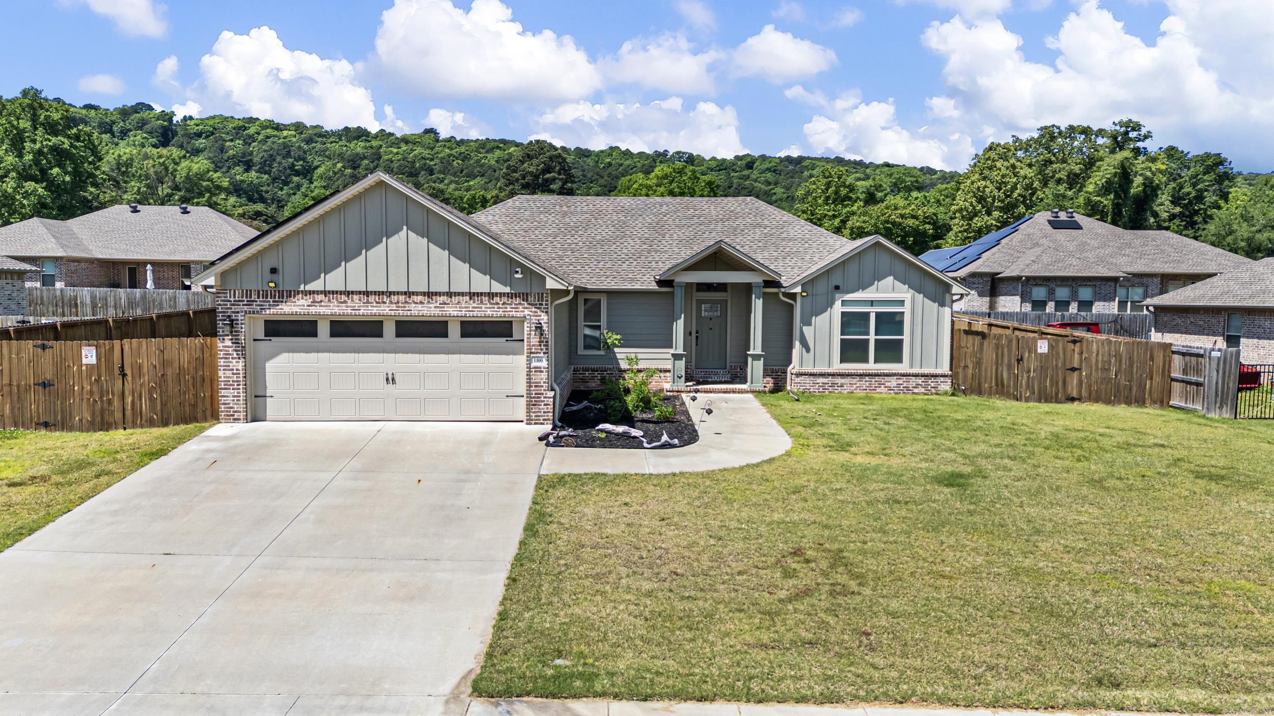 1100 Lindsey Lane Russellville, AR 72801