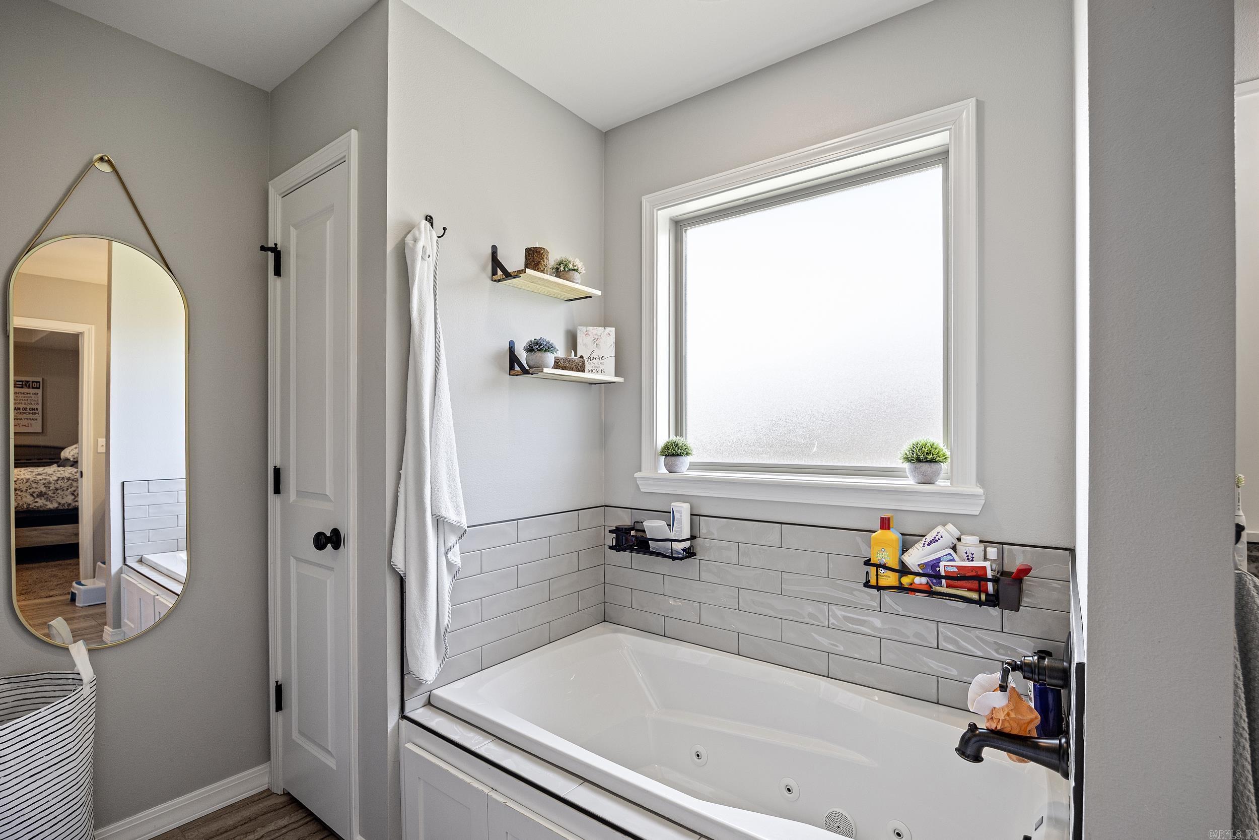 1100 Lindsey Lane Russellville, AR 72801