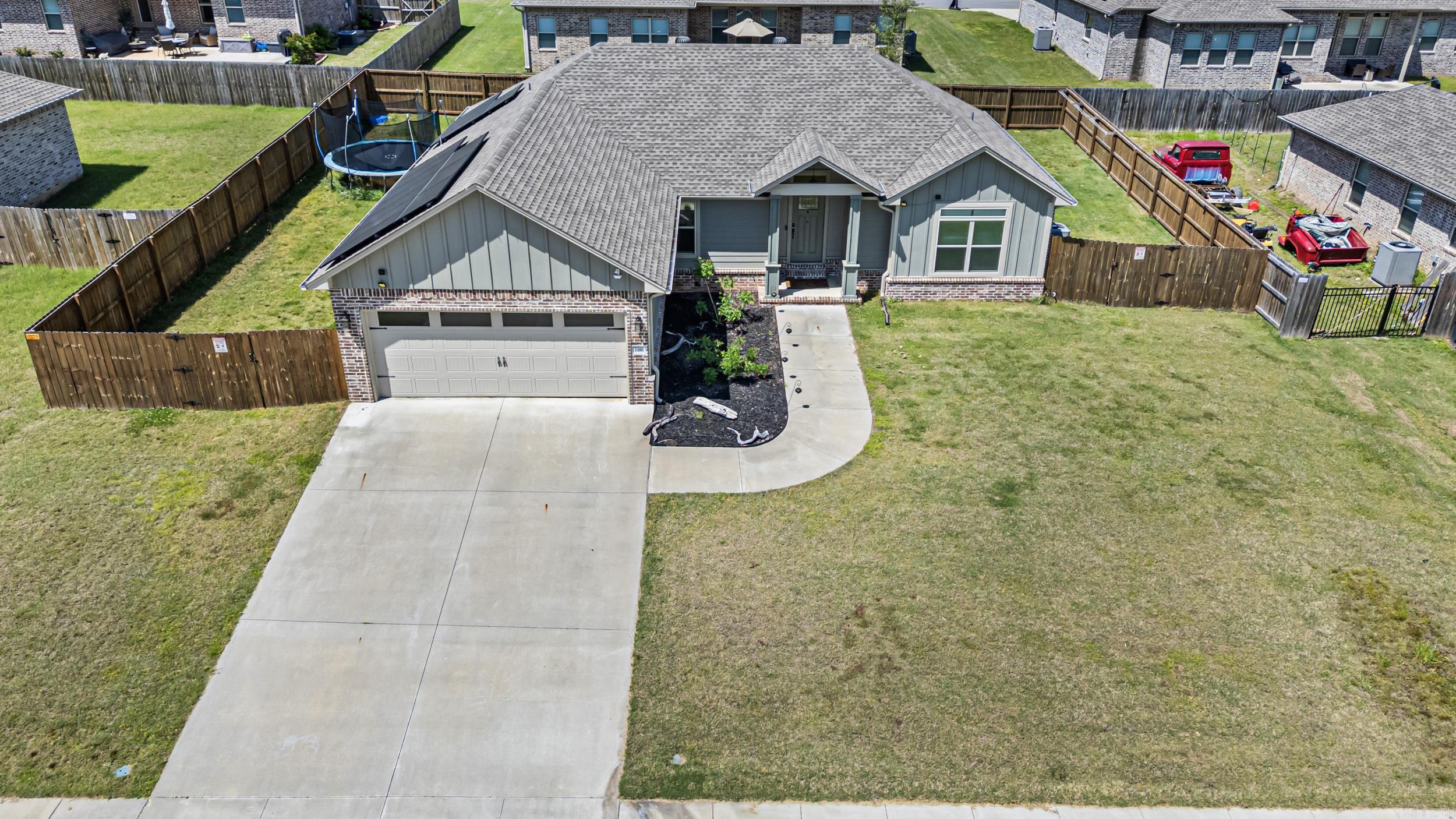 1100 Lindsey Lane Russellville, AR 72801