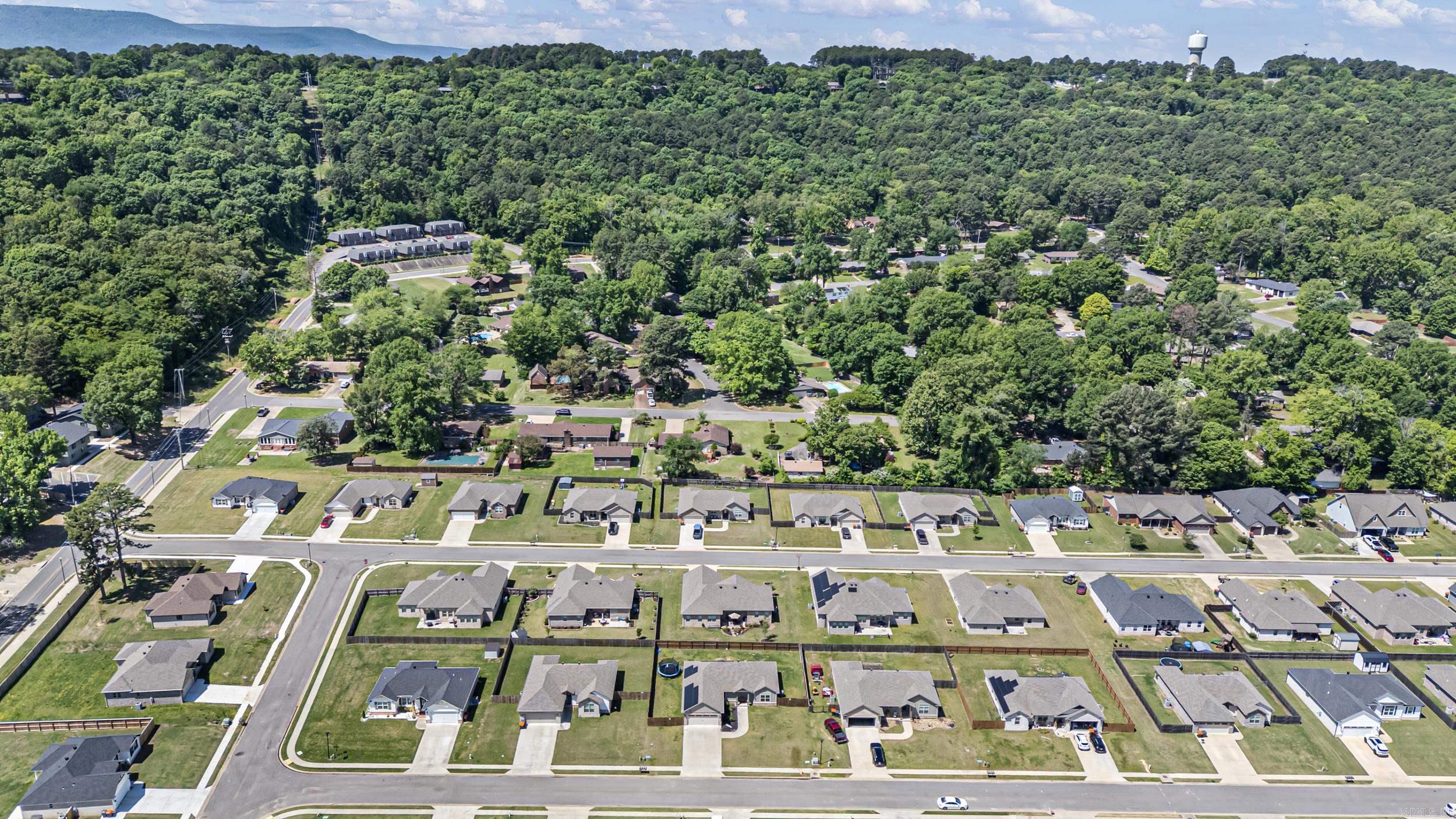 1100 Lindsey Lane Russellville, AR 72801