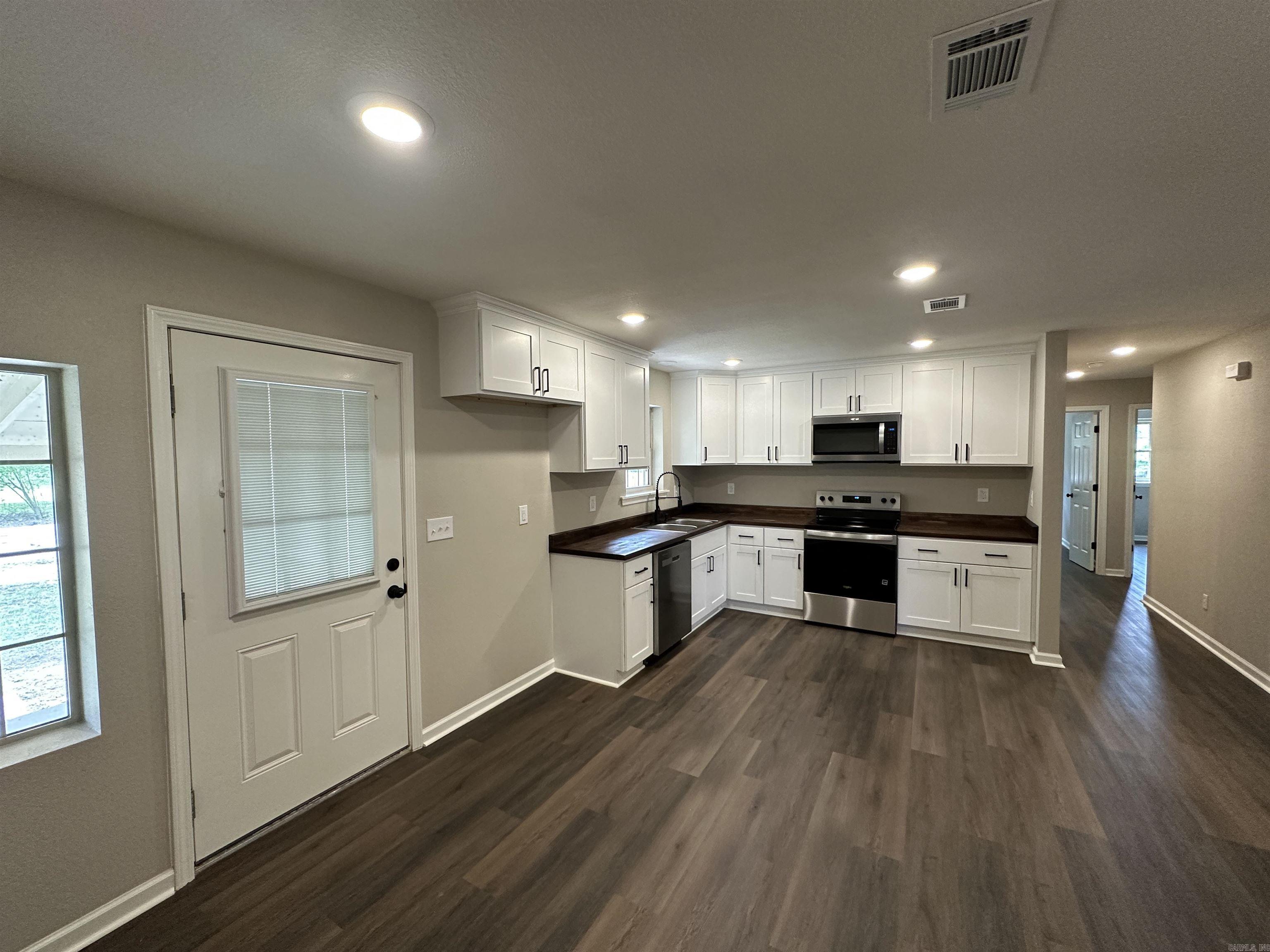 22 Deerwood  Sheridan, AR