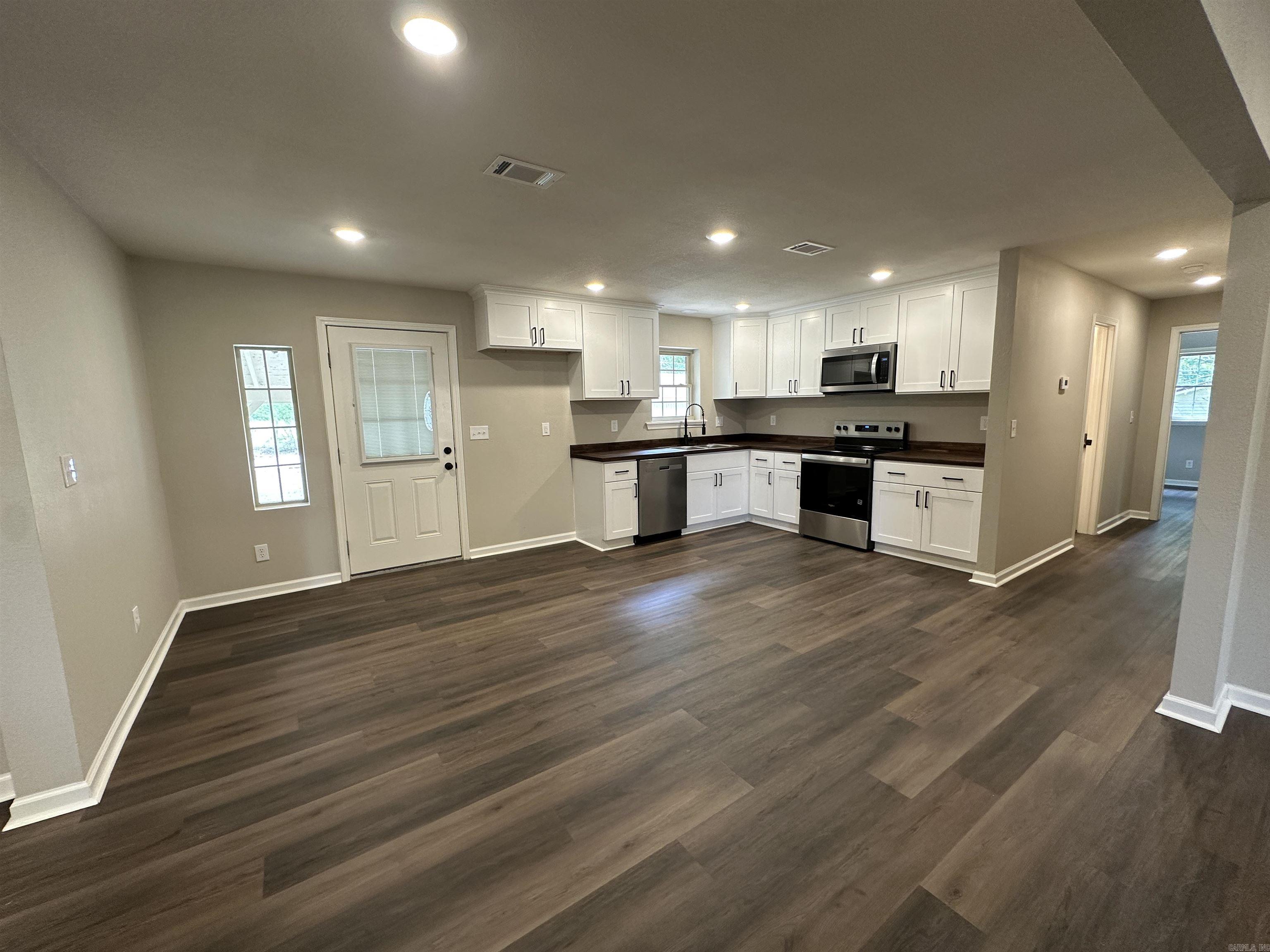 22 Deerwood  Sheridan, AR