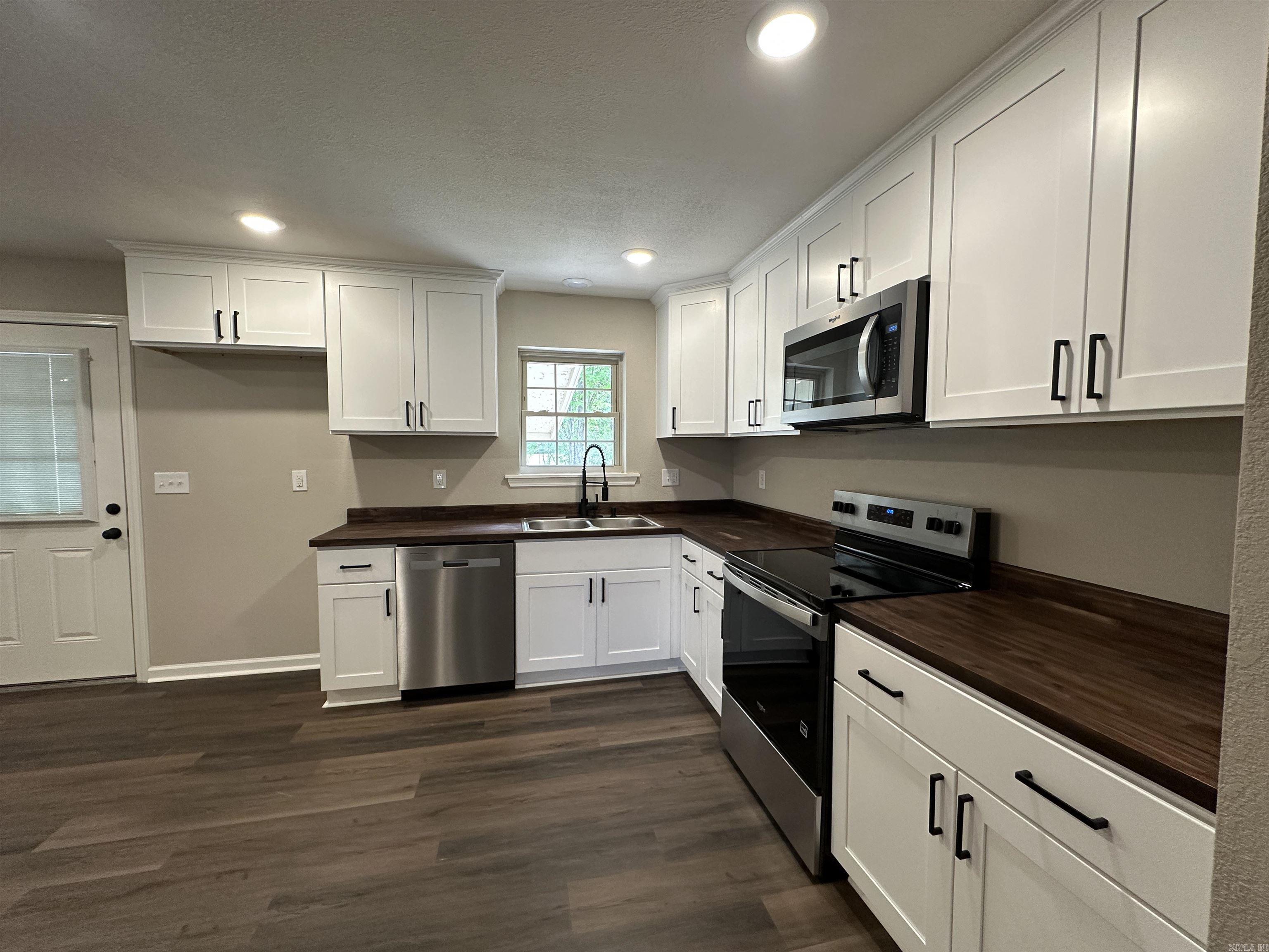 22 Deerwood  Sheridan, AR