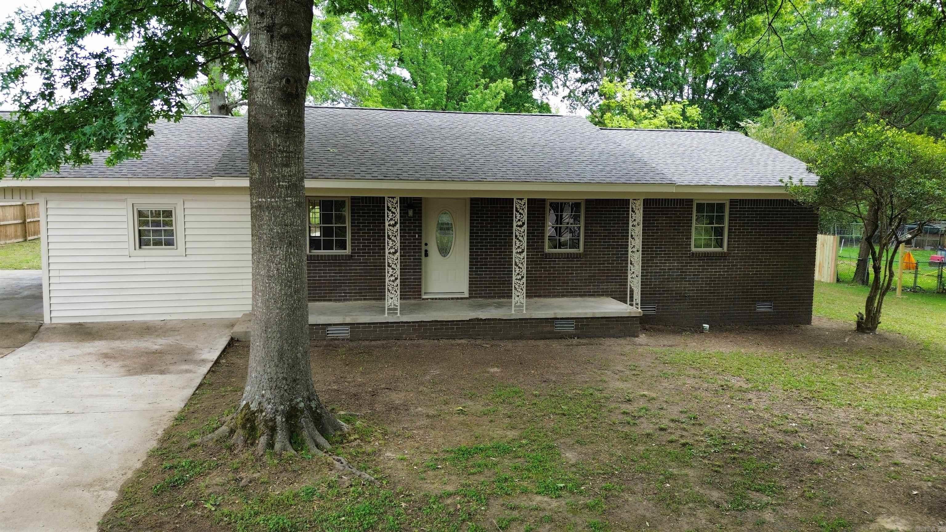 22 Deerwood  Sheridan, AR